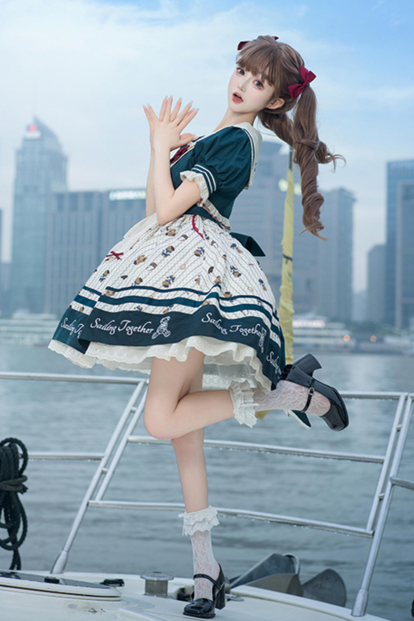 Jasmine Bear Marine Design Jumperskirt + Short Outerwear