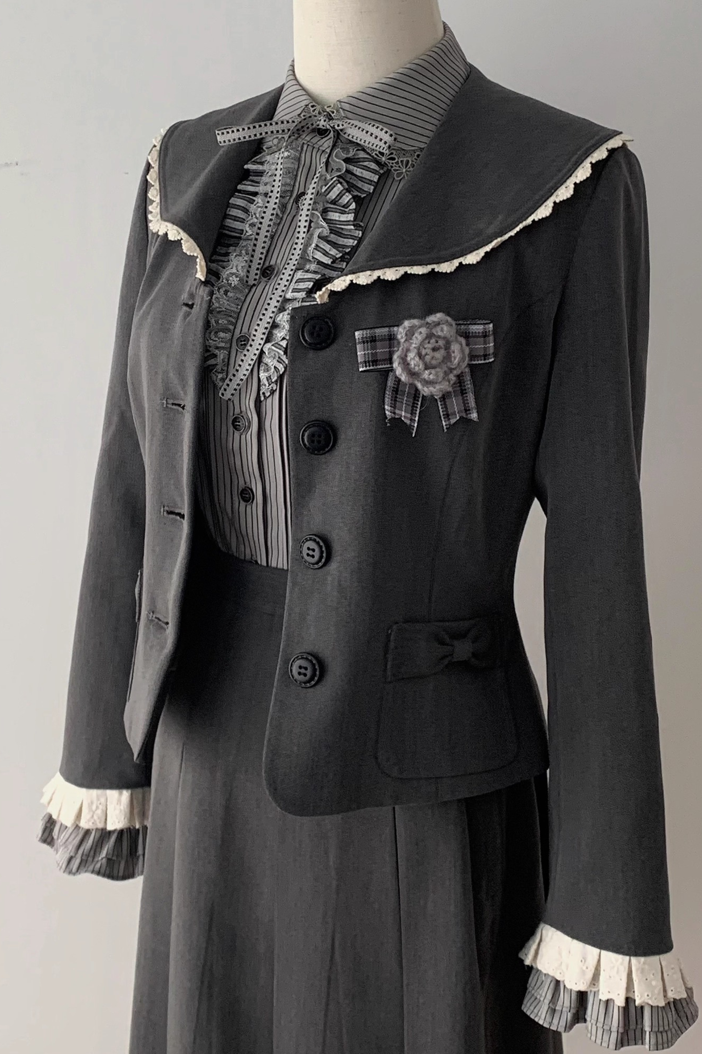 エレガントレトロカレッジジャケット+シャツ+スカート+ブローチ