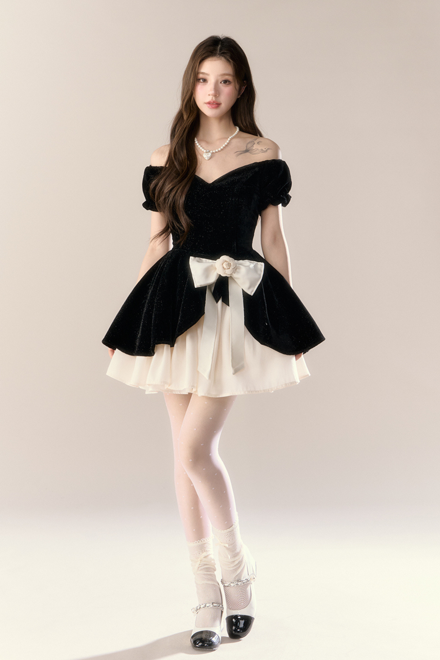 ベルベットフレンチブラックドレス