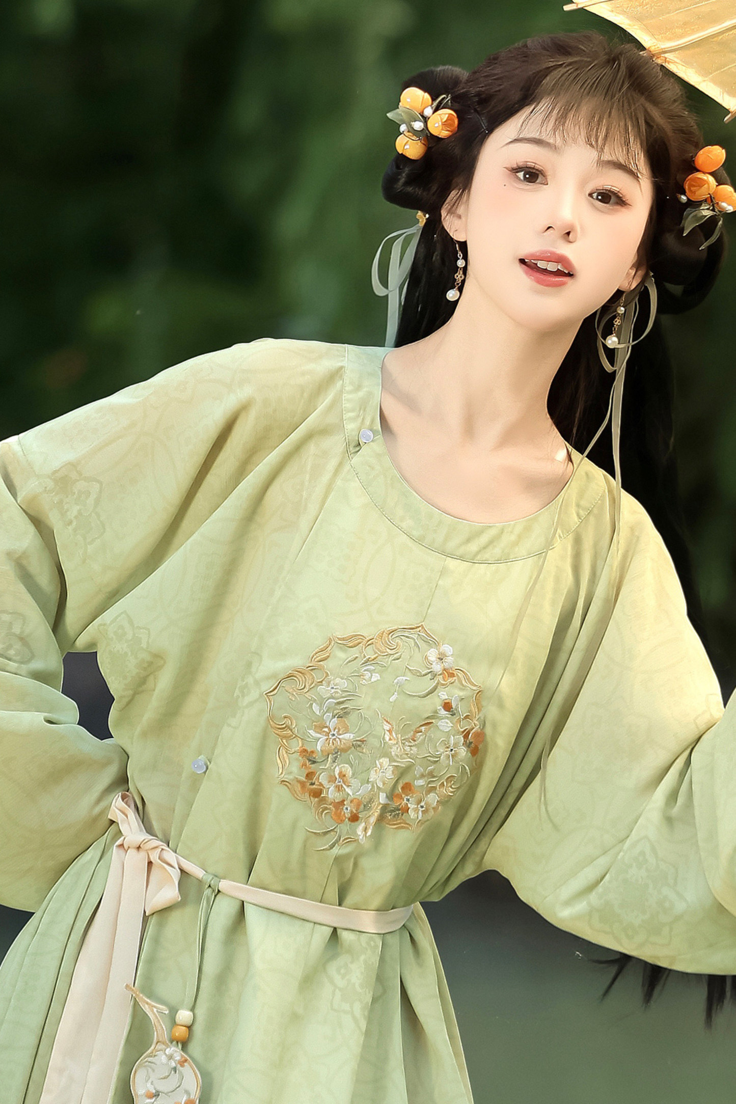 Retro Round Neck Robe China Top + Balloon Pants