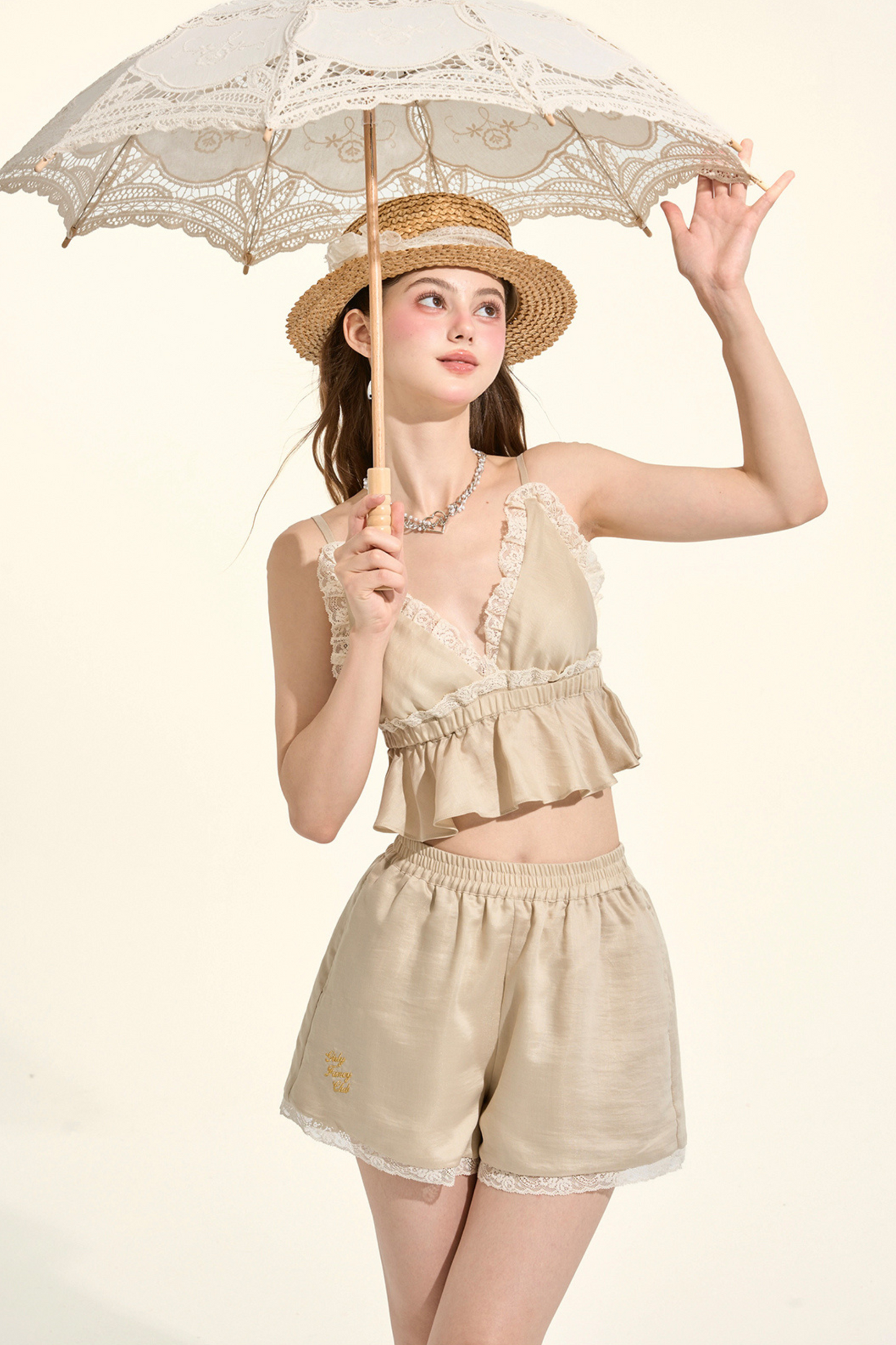 パスティルスタイルカーキレースキャミソール+シャツ +ショートパンツ