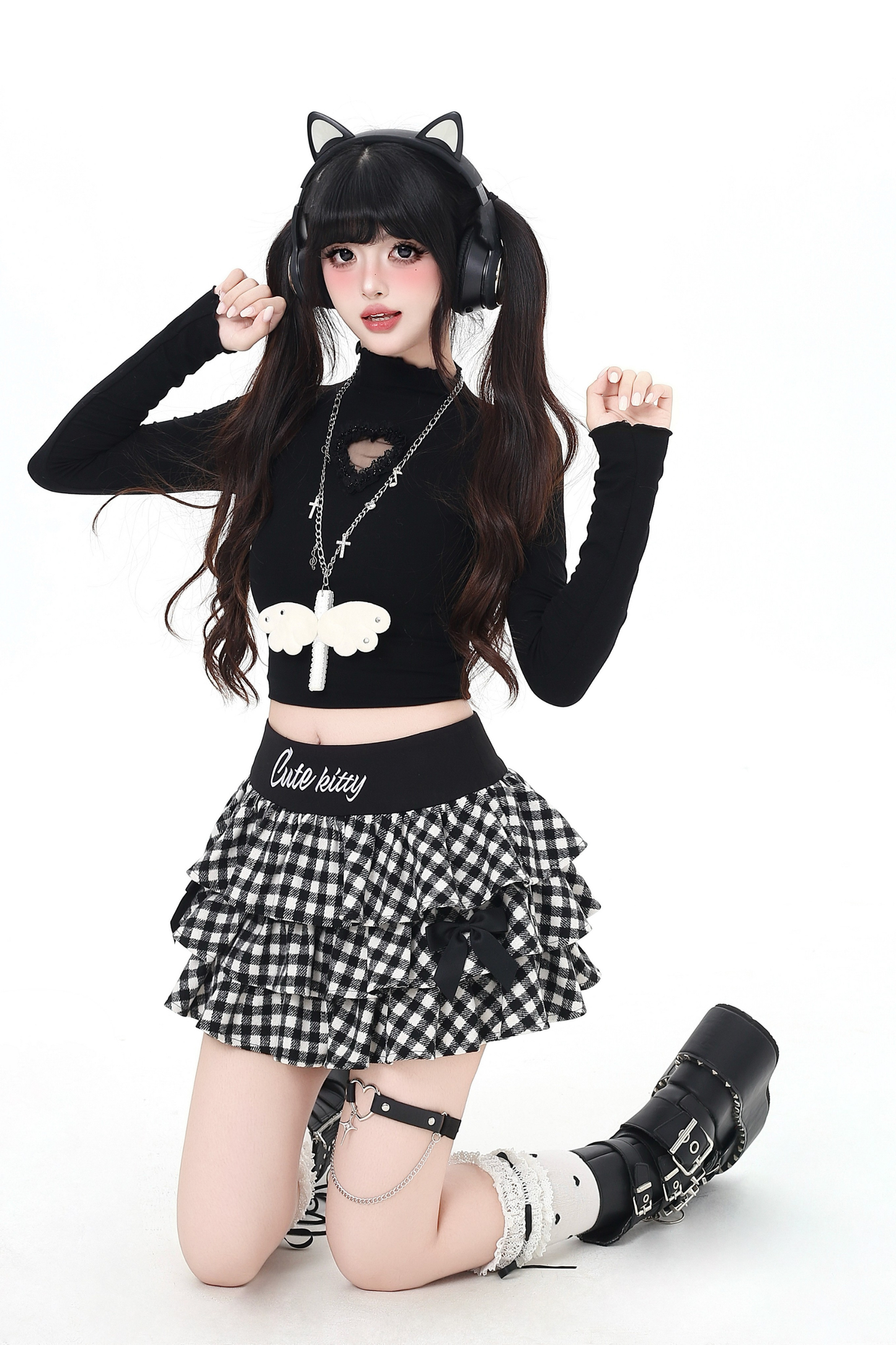 ロゴチェッカースカート