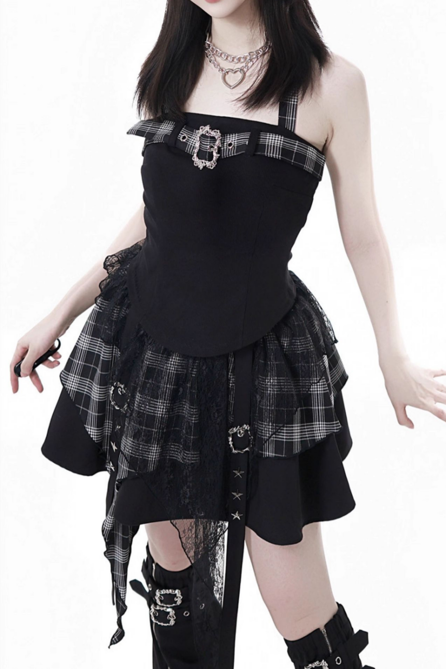 ホルターネックベスト+ルーズトップス+チェックスカート+レッグウォーマー