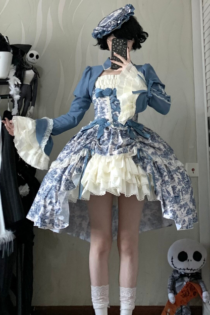 [Vorbestellfrist: 1. Maerz] Eleganter Asiatischer Lolita Traegerrock + Oberteil + Flache Muetze