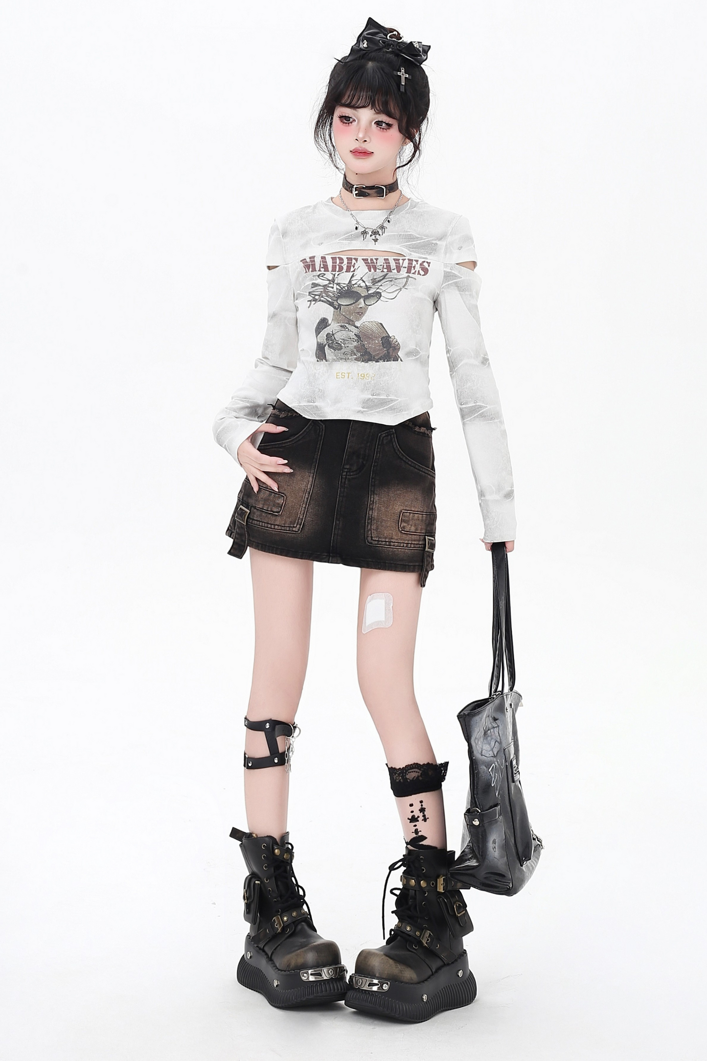 ダークデザインスリムタイトトップス