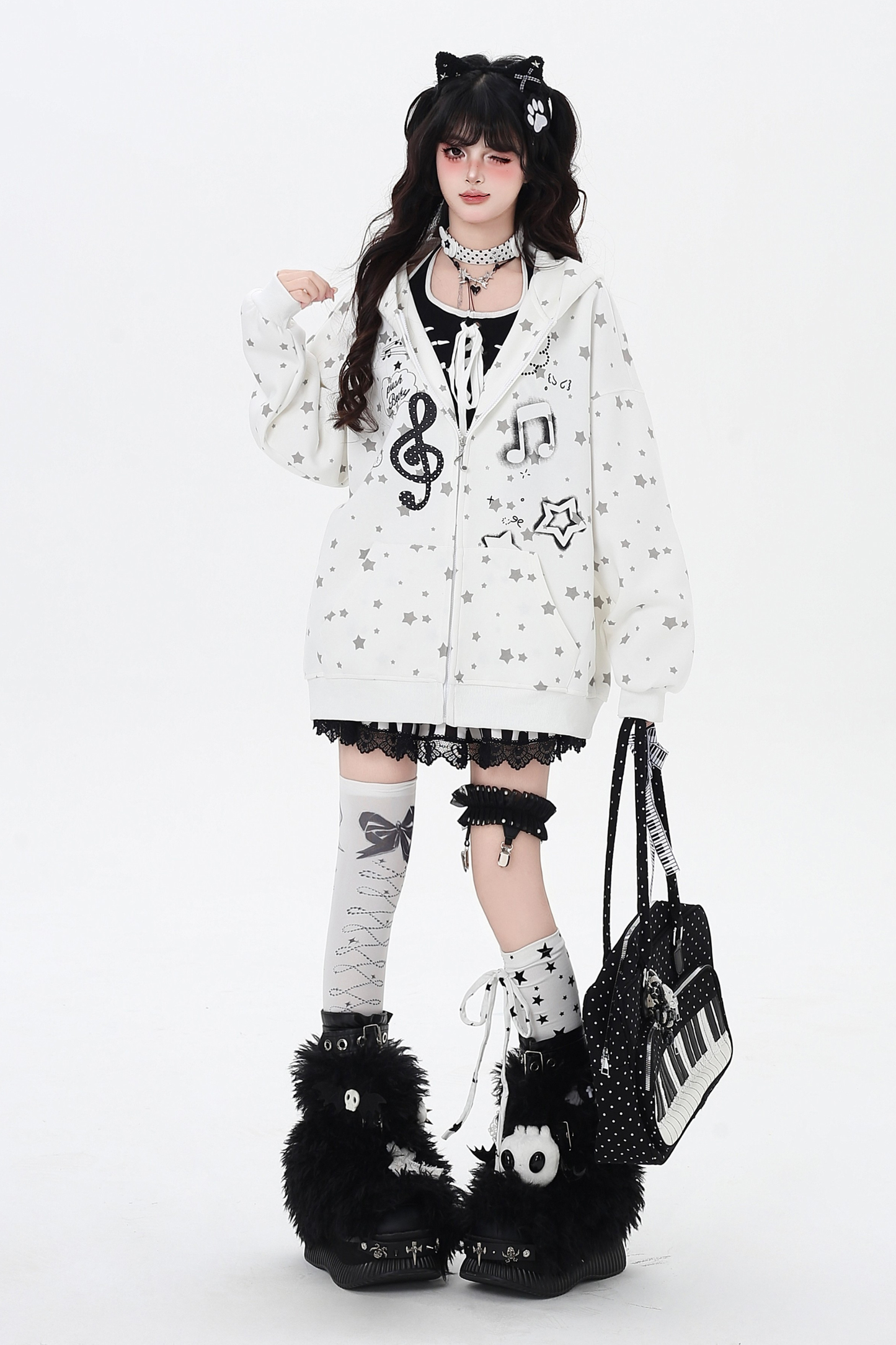 ノートジャンピングポルカドットフードパーカー