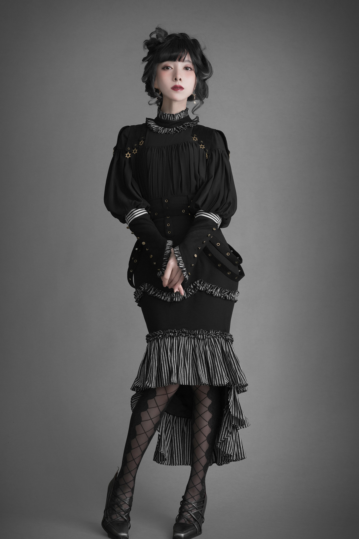 [Reservation product] Oriana retrovintage gothic elegant shirt + fish tail skirt