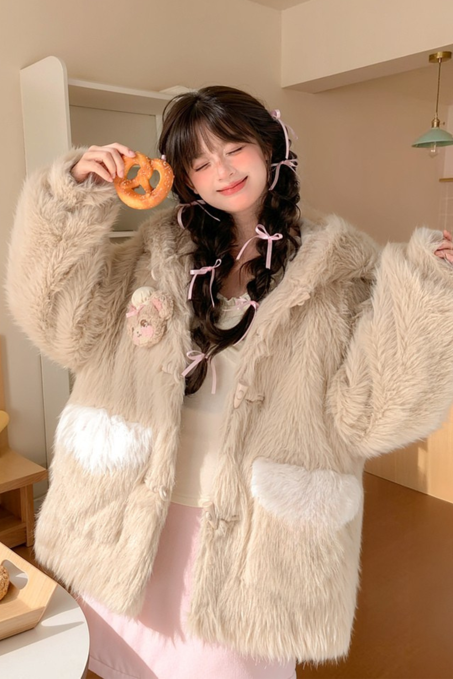 ベアファーフードコート