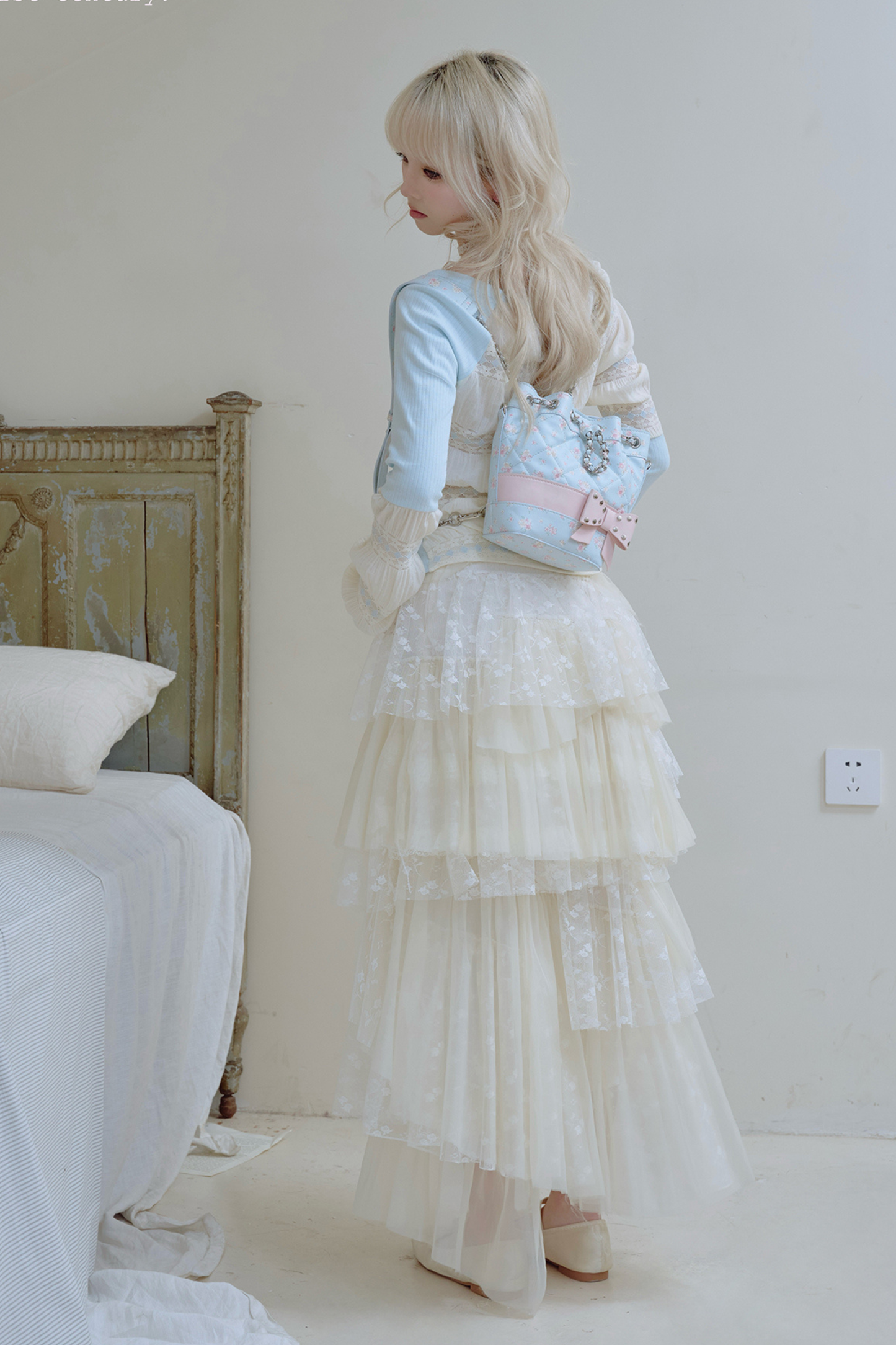 フローラルフラワーキルティングチェーンバケットバッグ