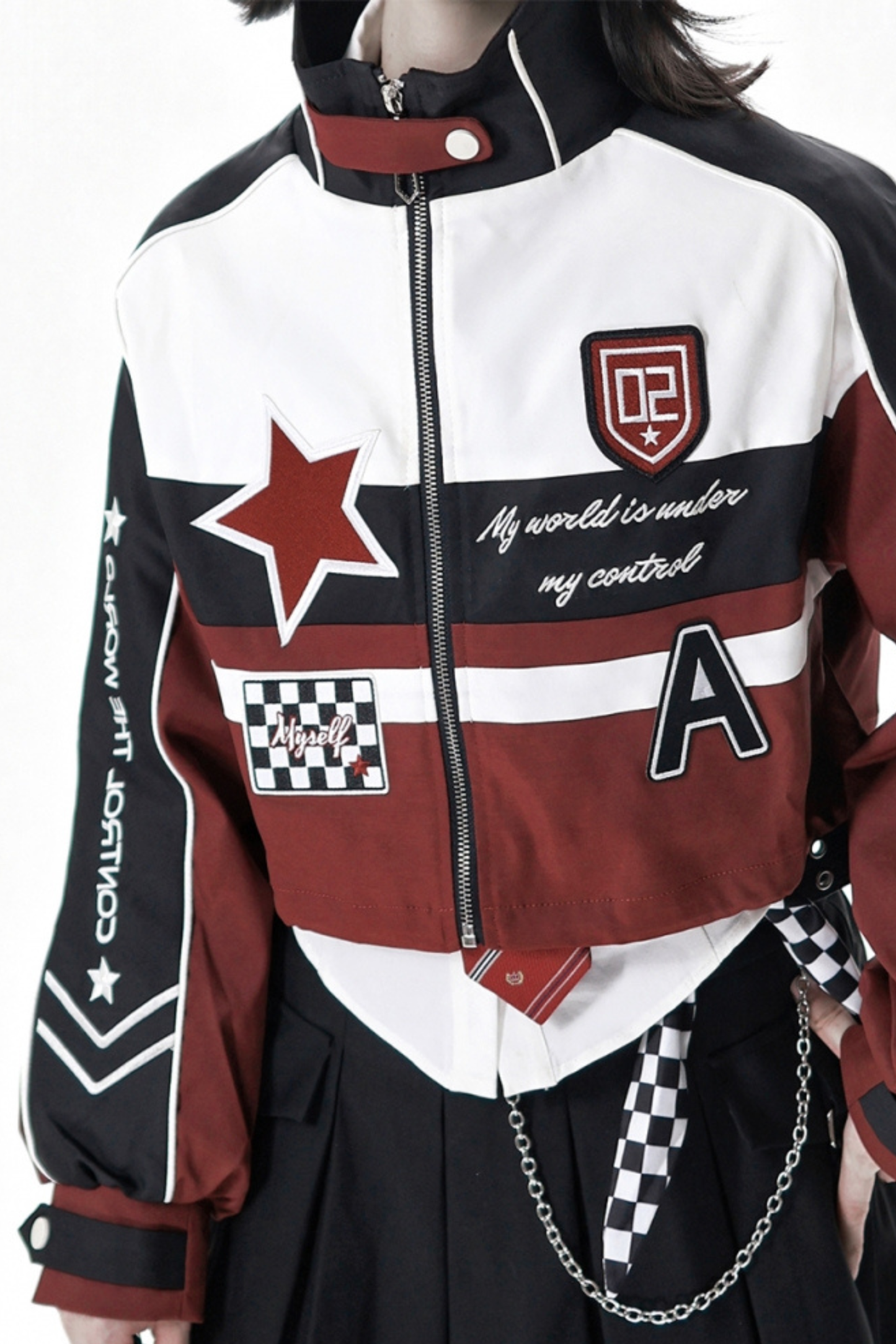 バイカージャケット+ネクタイ付きシャツ+スカート+ベルト