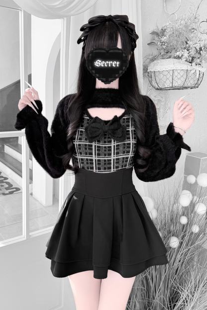 Ribbon Checked Open Chest Sweater