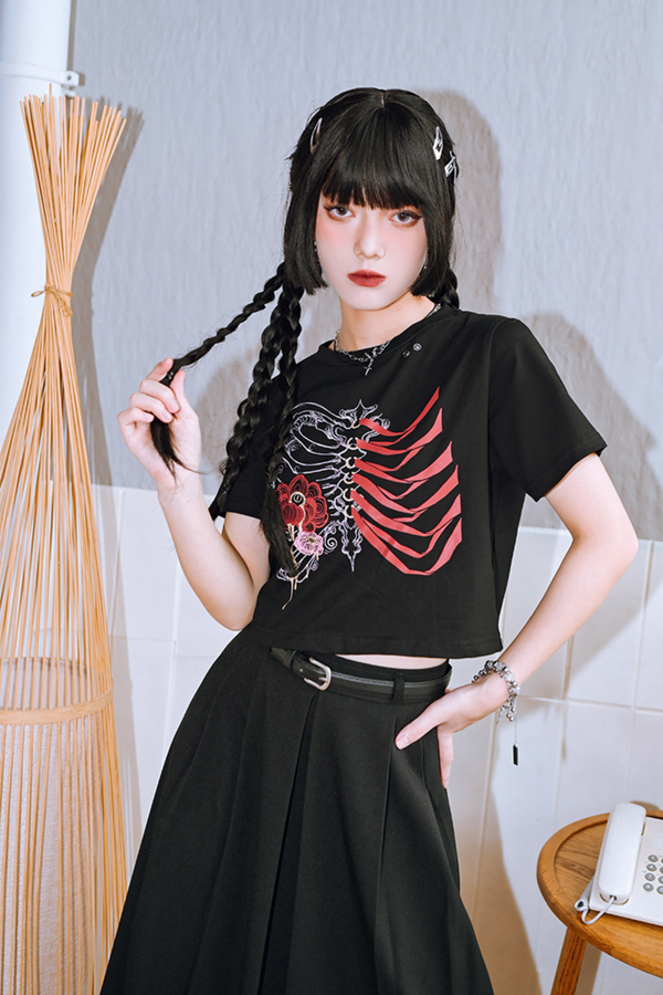 フラワーボーンダークスタイルショートトップス