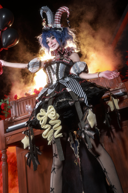 [Vorbestellung bis 16. März] Castle Lolita Oberteil + Rock + Reifrock + Accessoires