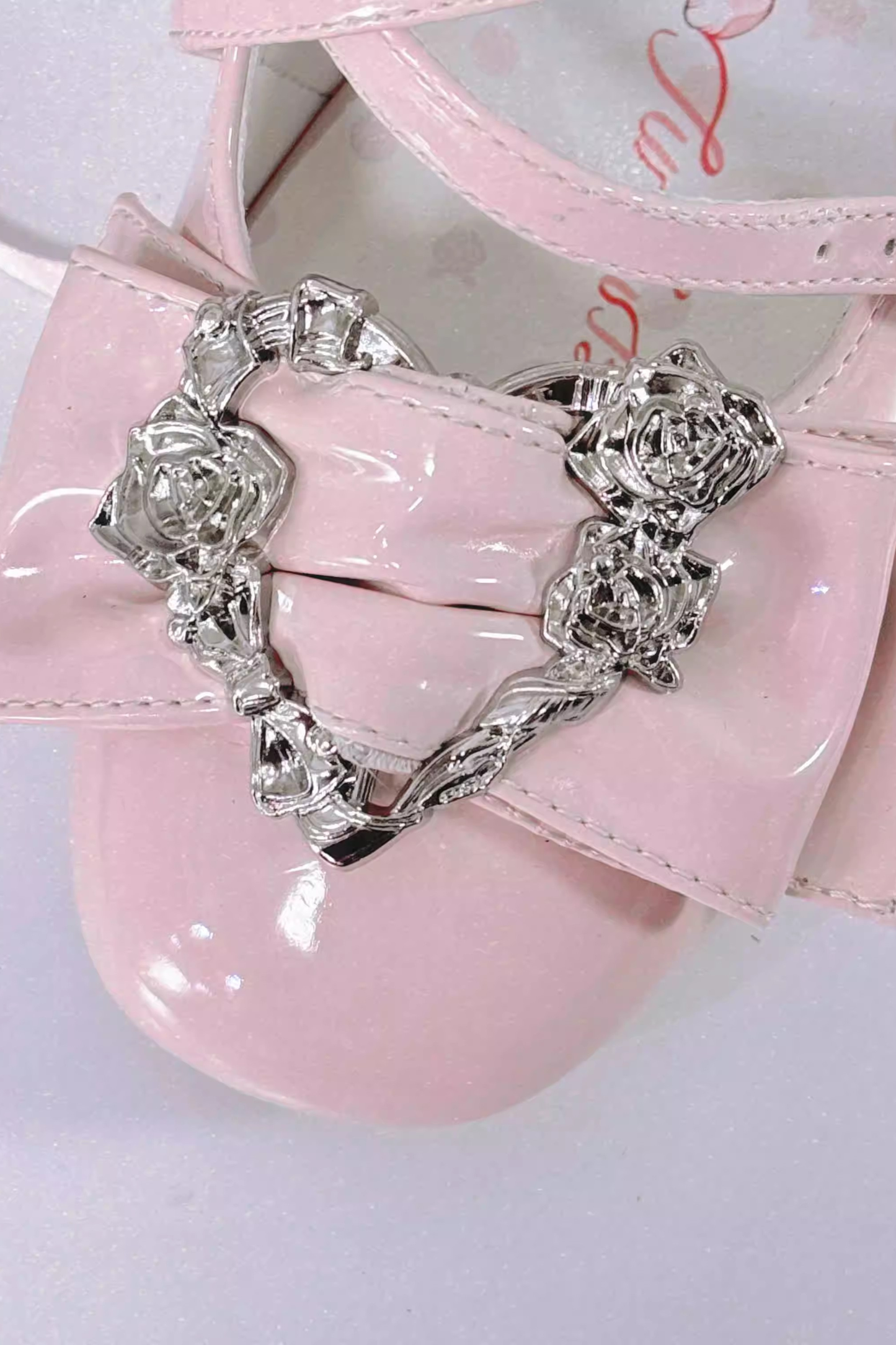 ラブバックルクリスタルヒールシューズ