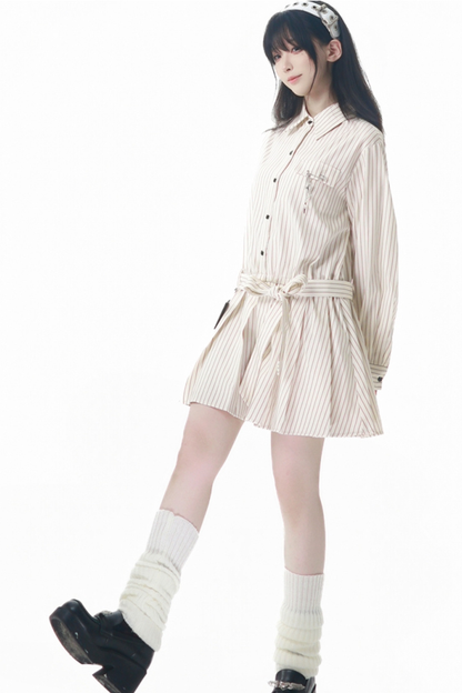 メープルトレンチコート+フードトップス+チェックスカート+シャツドレス