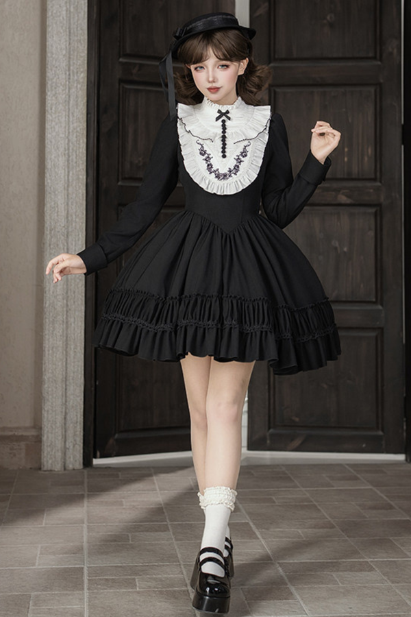 Gothic Elegant Dress + Fake Collar + Hat