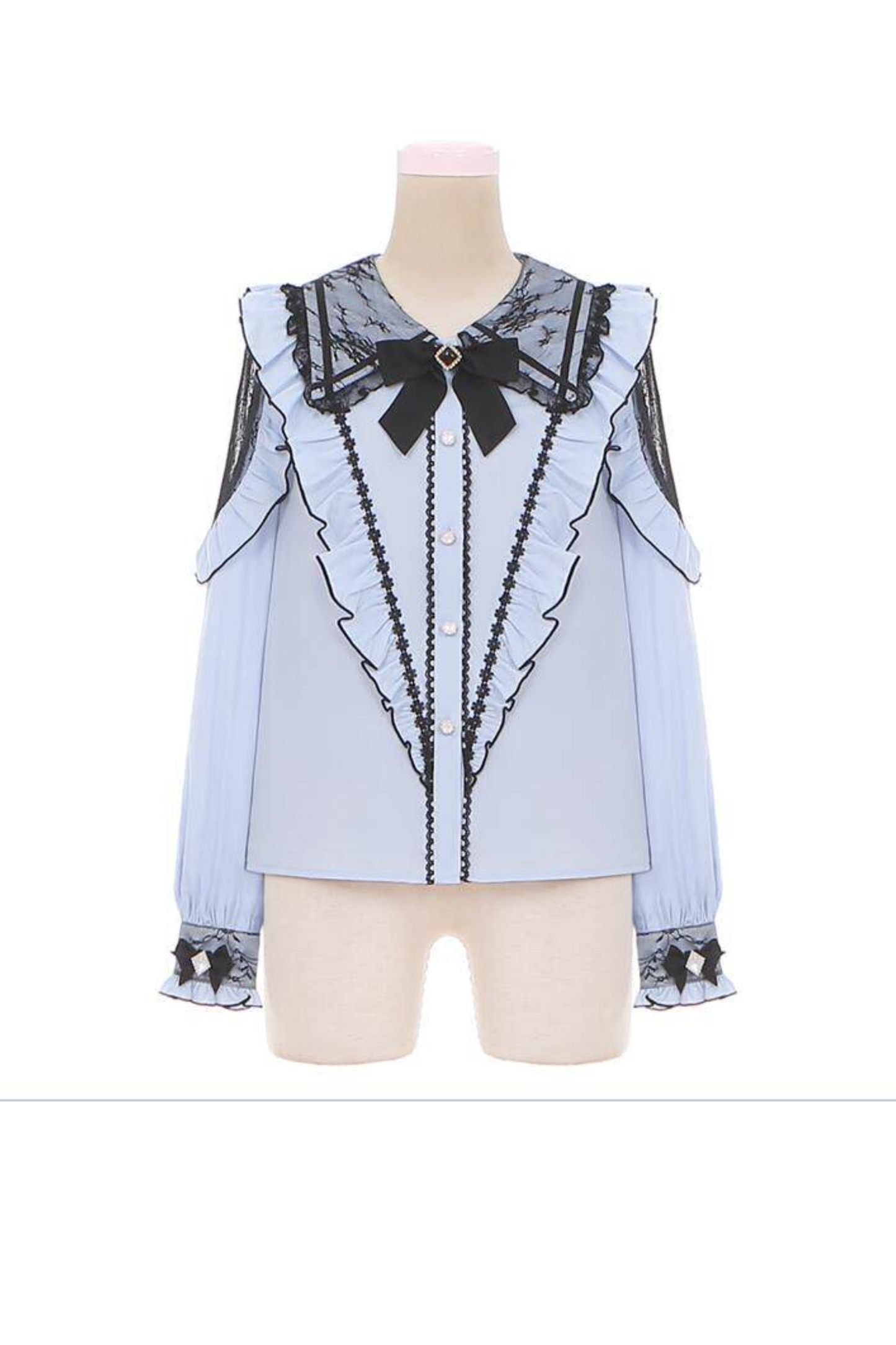 레이스 다크 셔츠 + 플레어 스커트