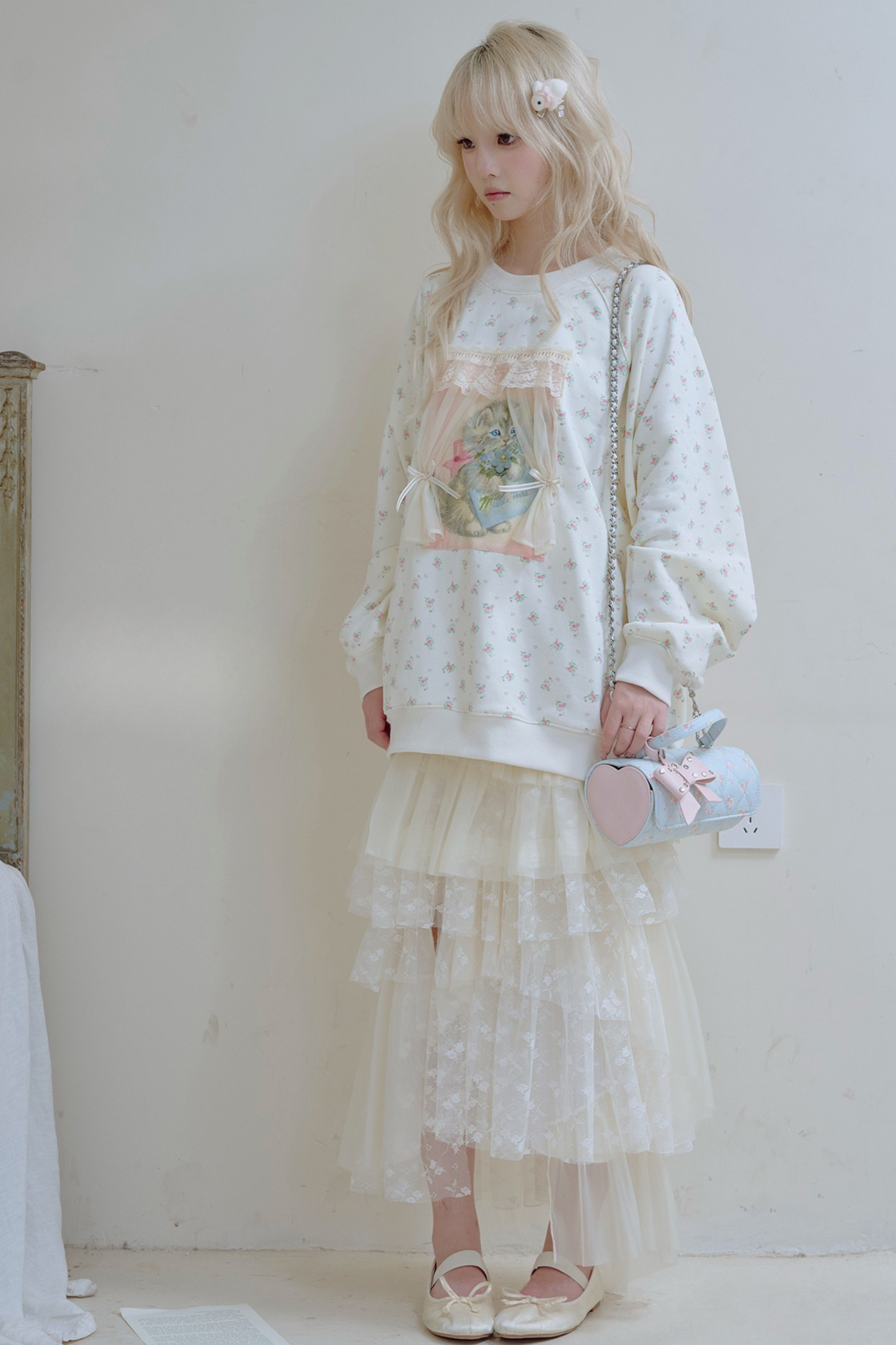 フローラルキャットレースカーテンスウェット