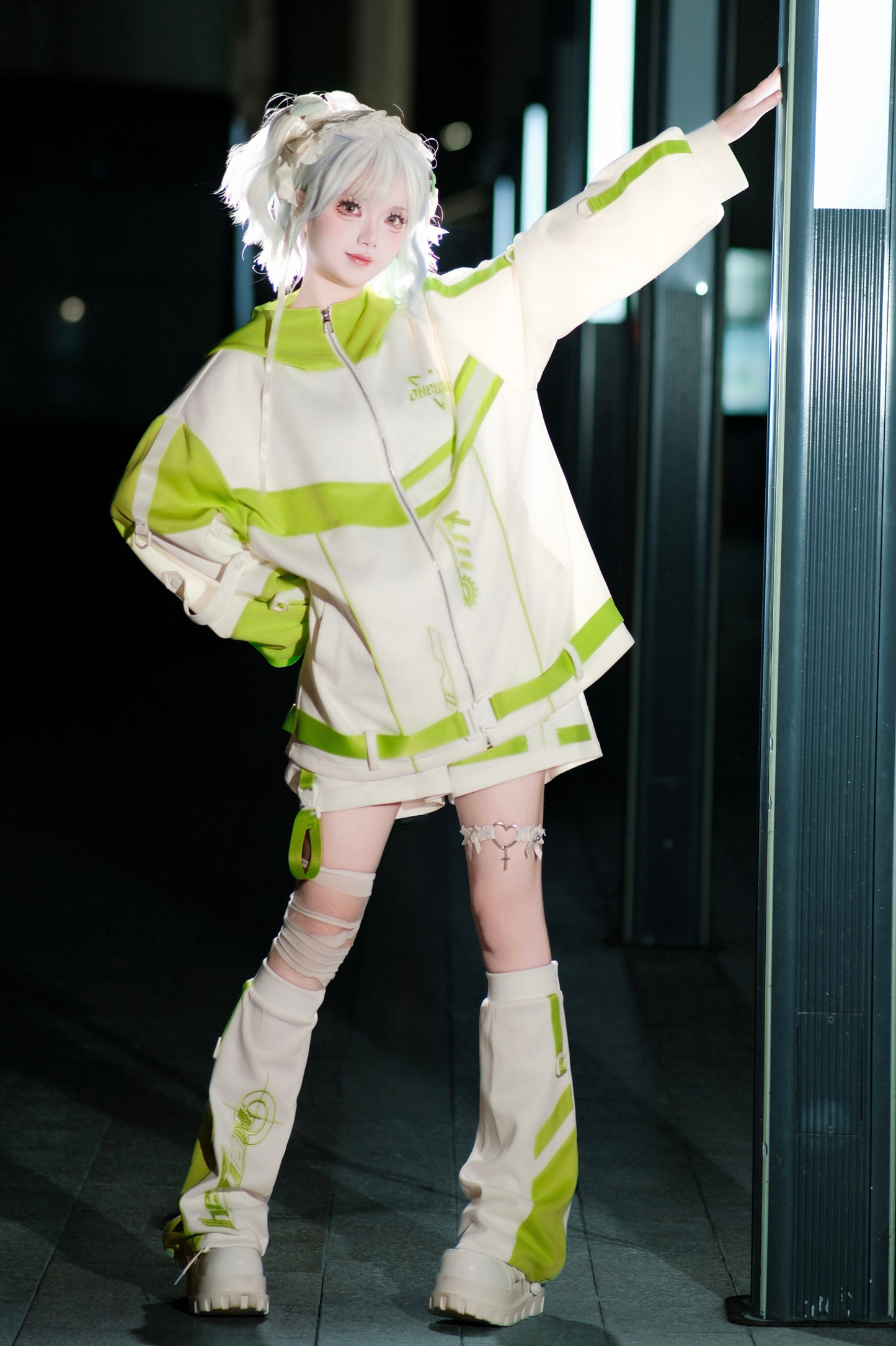 サブカルサイバージャケット+ショートパンツ+レッグカバー