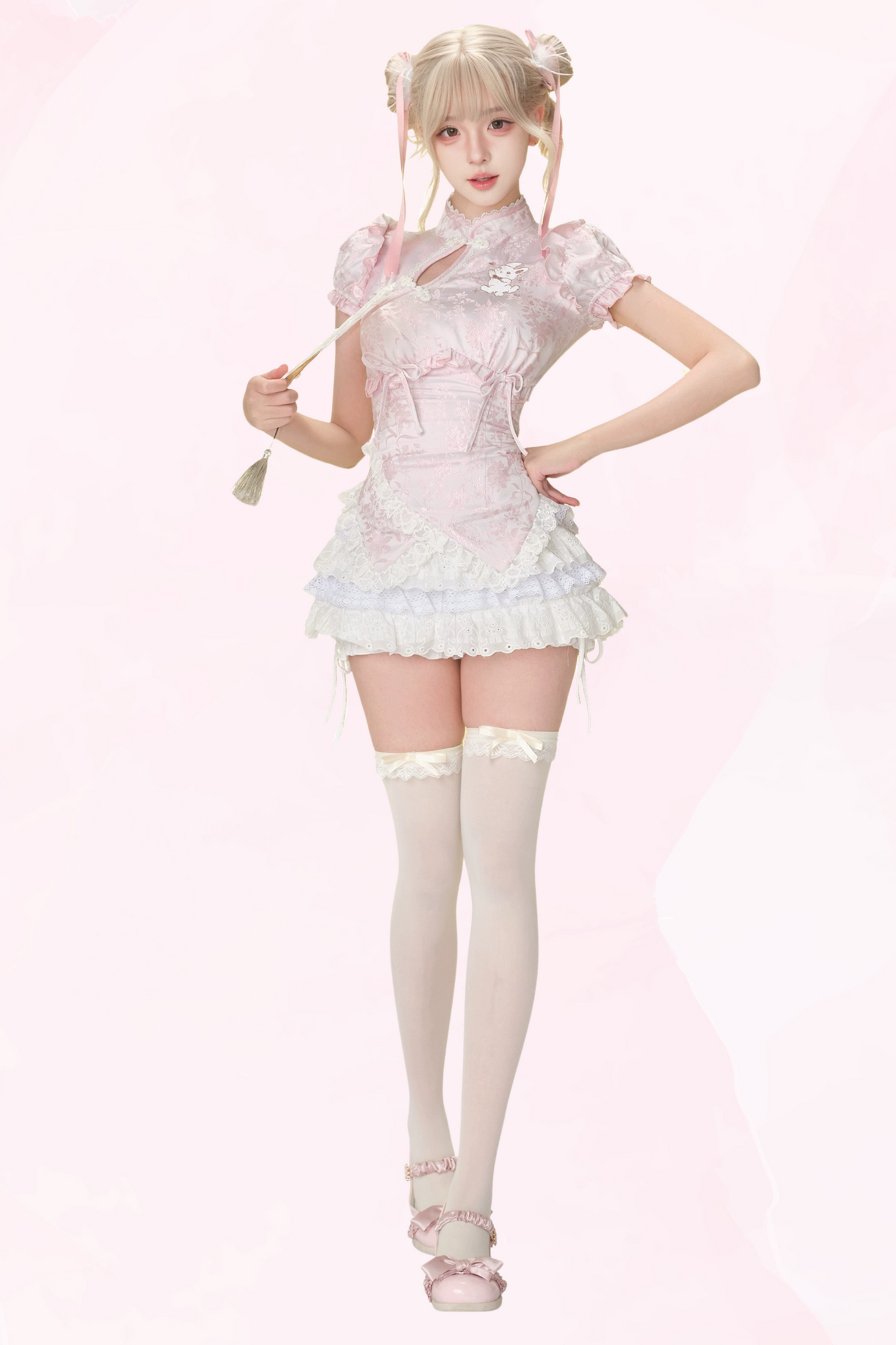 ピンクバニーココナッツトップ＆ホワイトケーキスカート