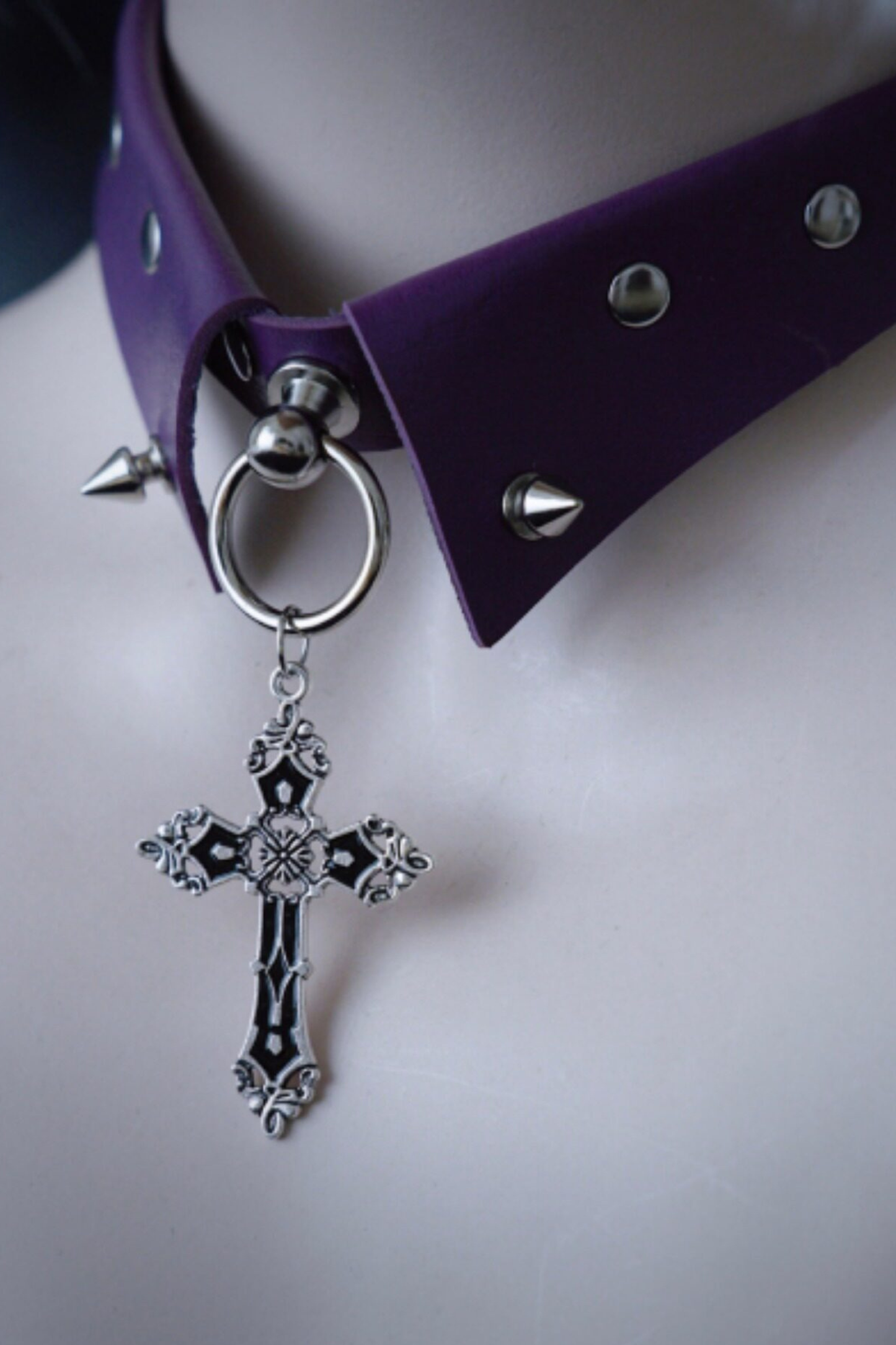 ストレンジクロスチョーカー