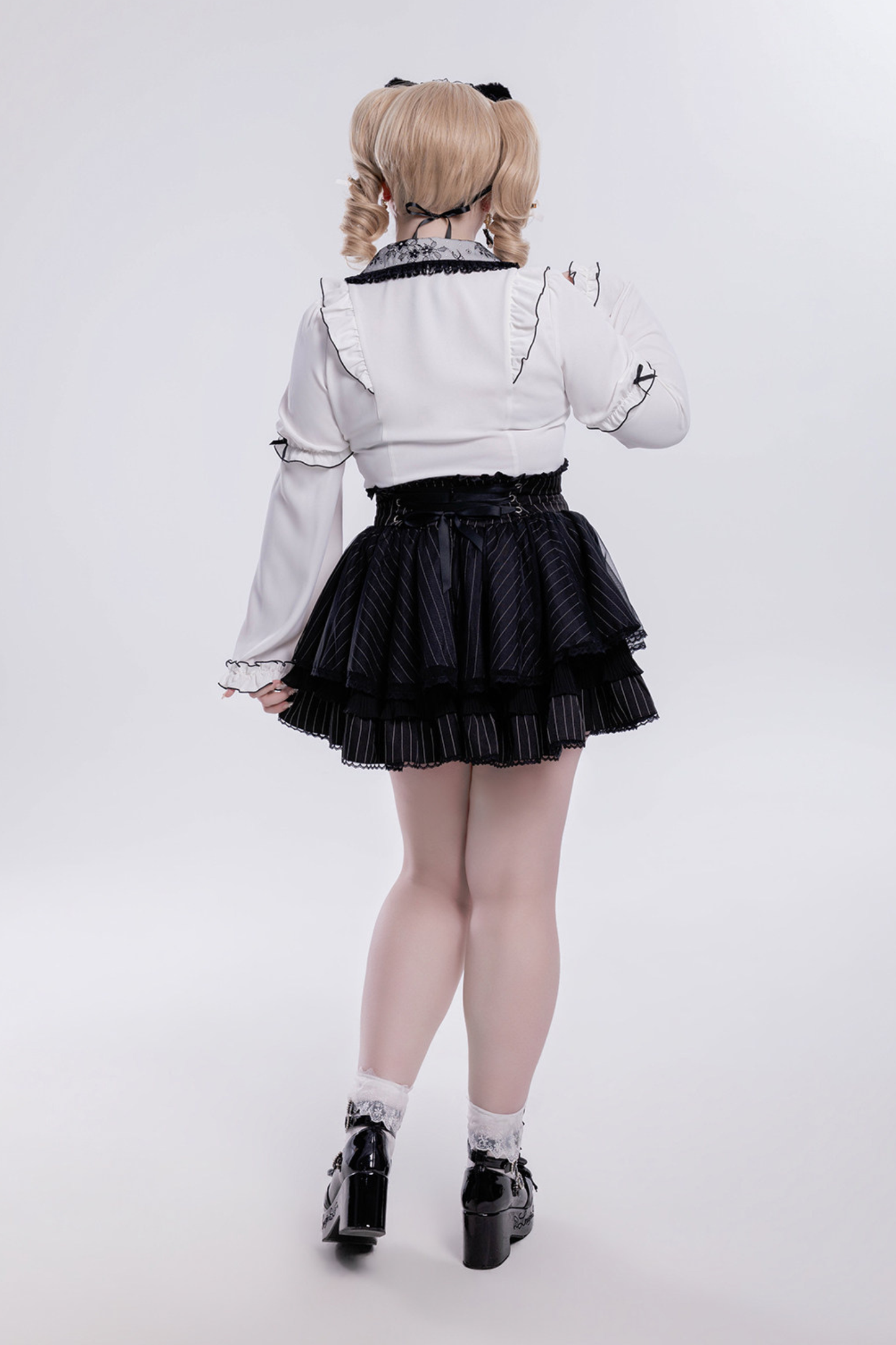 甜美荷叶边泡泡长袖衬衫