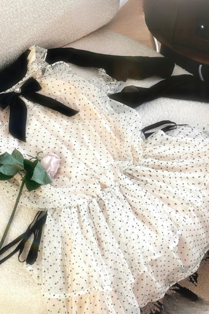 오프숄더 도트 리본 원피스