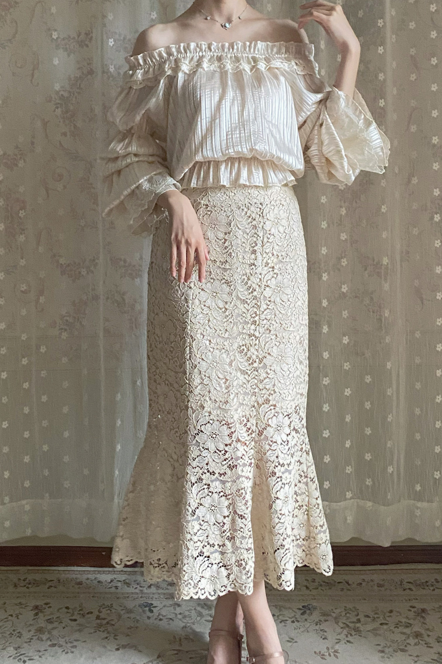 シフォンオフショルダーシアートップス