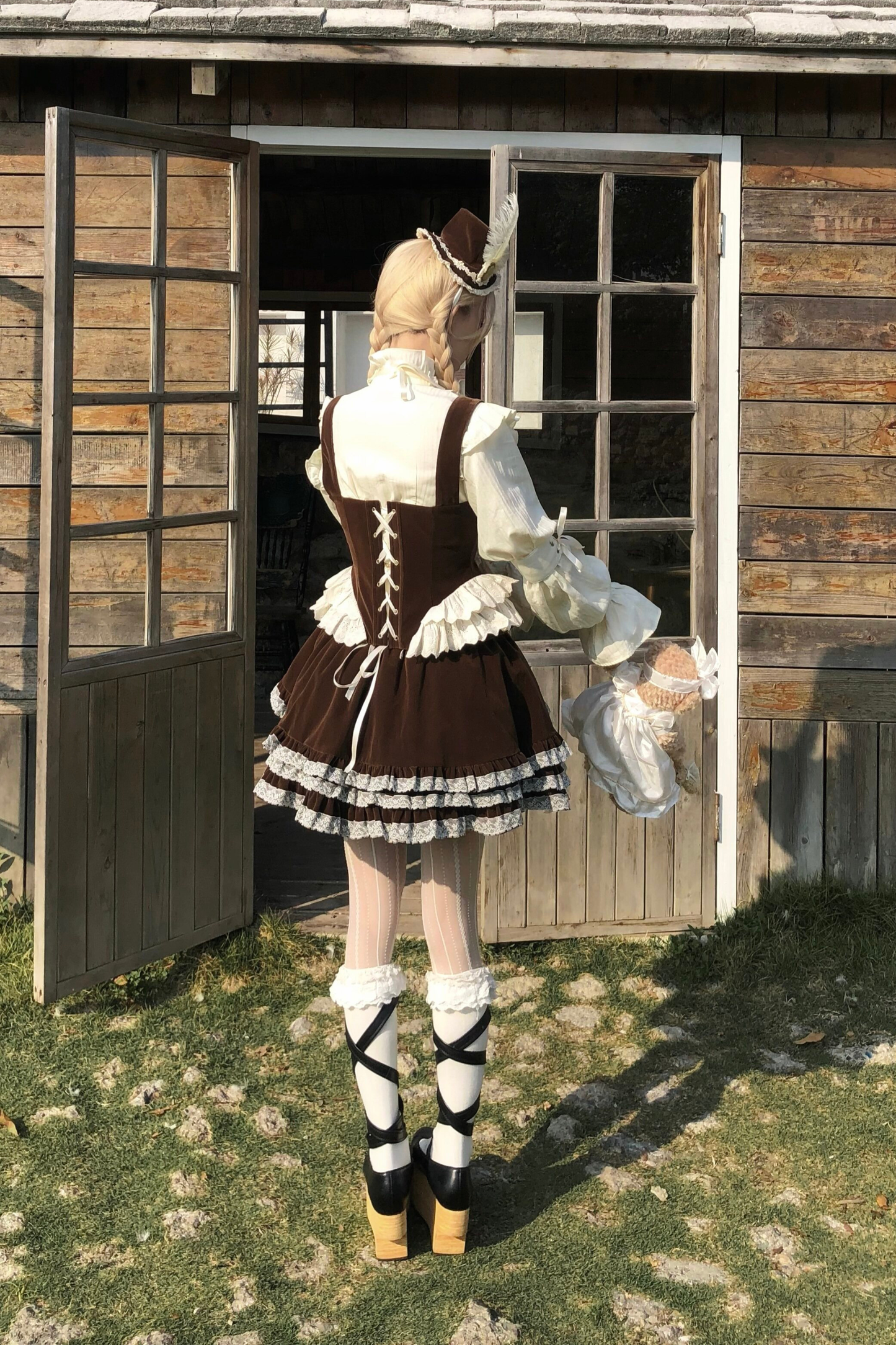 뼈 프린트 벨벳 코르셋 베스트