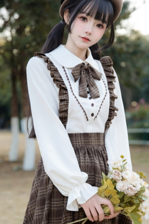 Retro girly check skirt + ruffle blouse