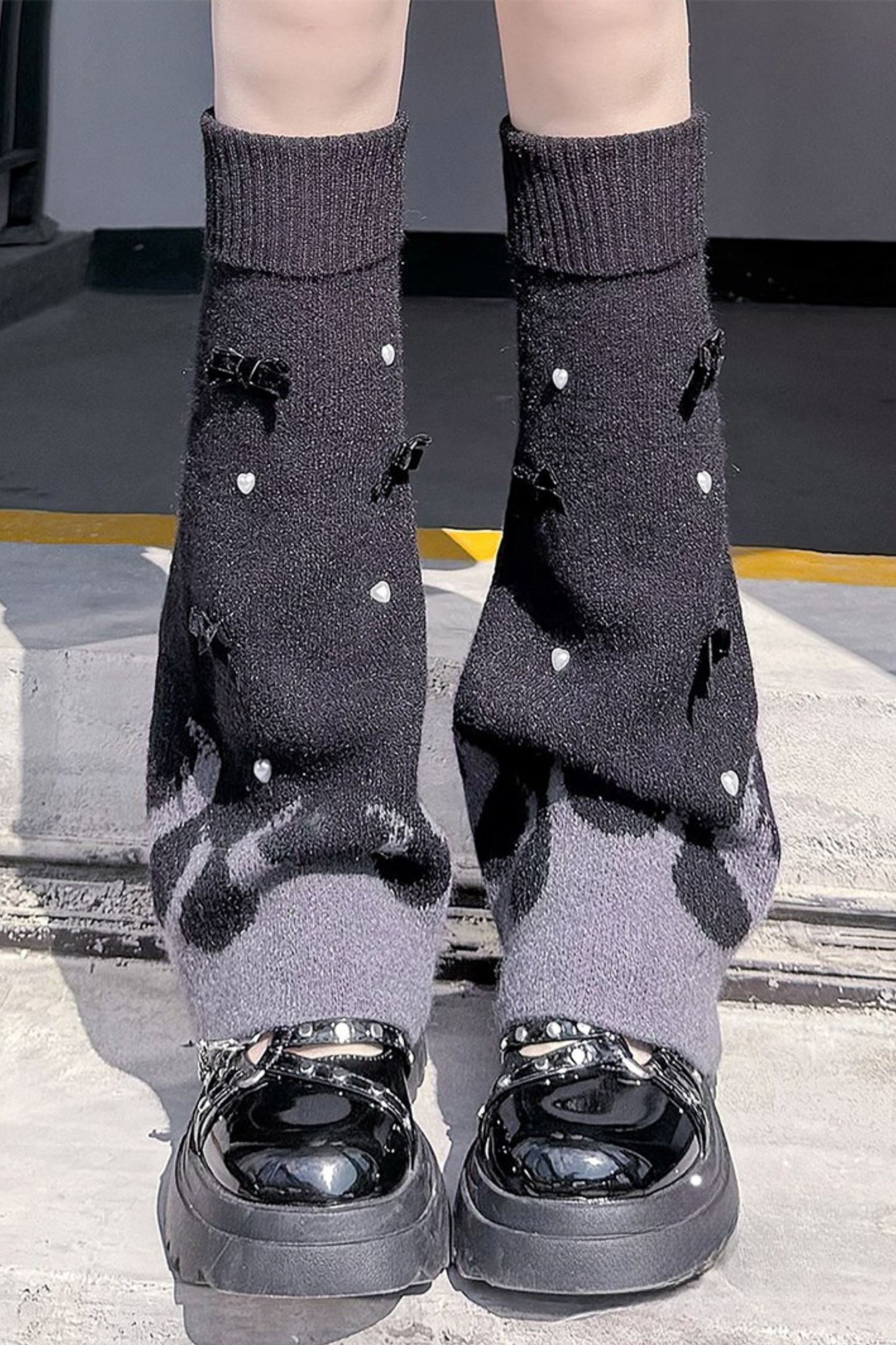 Milk gradation ribbon leg cover