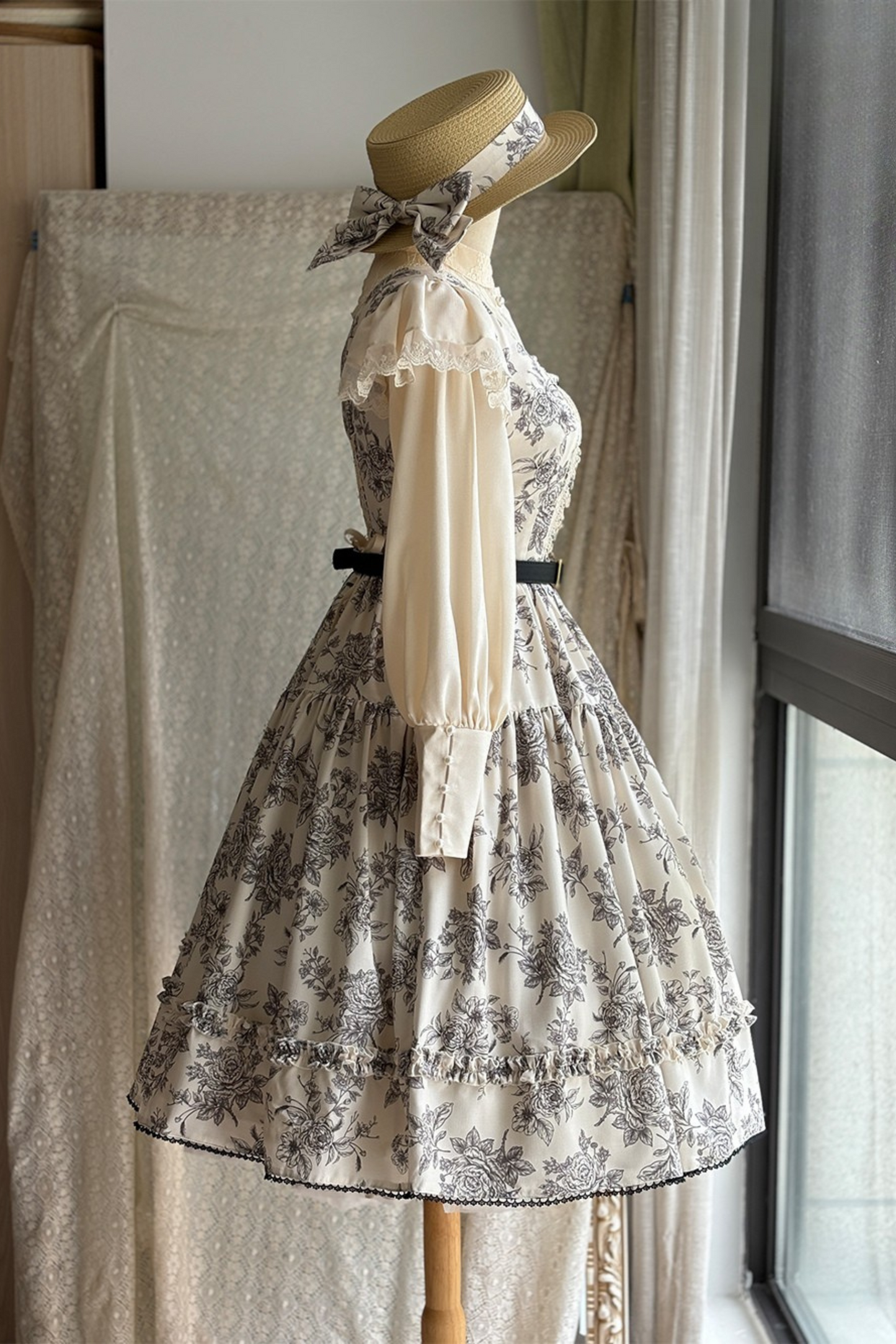 Sketch Wild Rose Elegant Lolita Jumperskirt