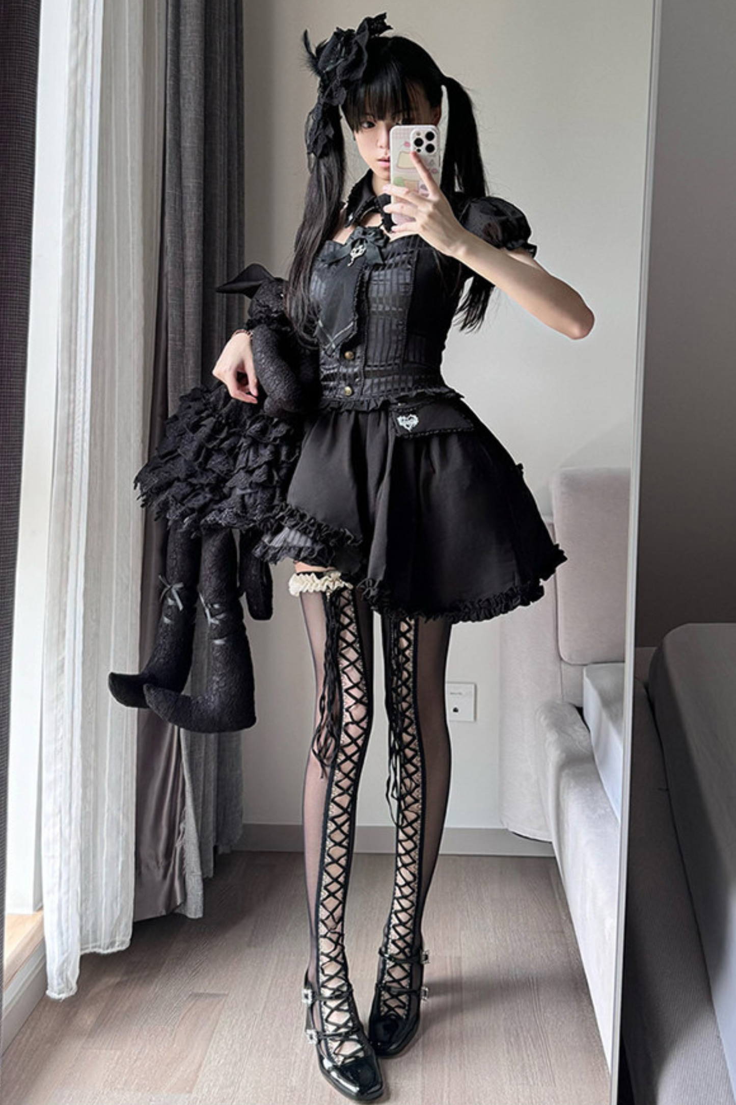 イレブンスナイトパフスリーブトップス