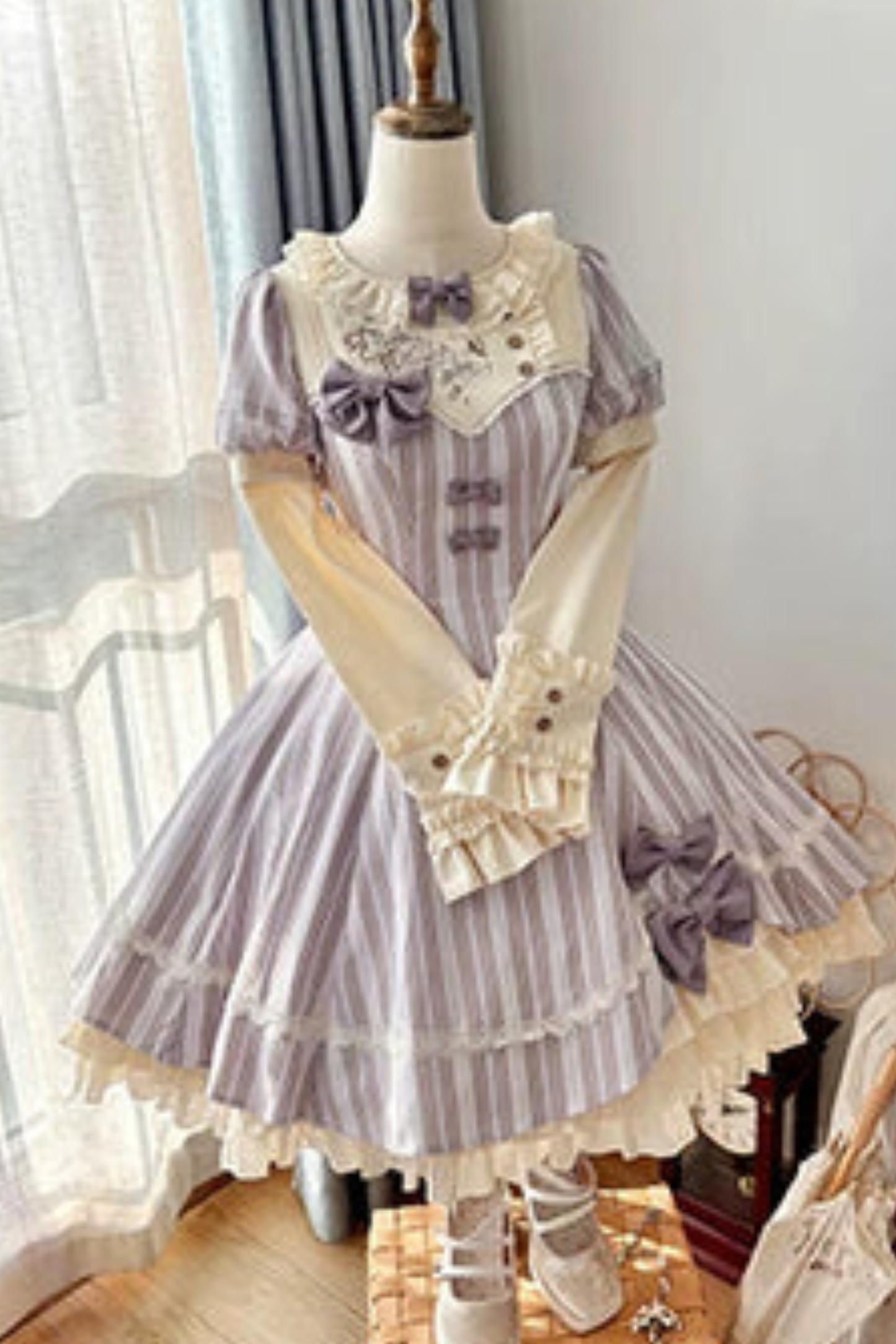 【预售商品】条纹洛丽塔连衣裙+蝴蝶结发夹