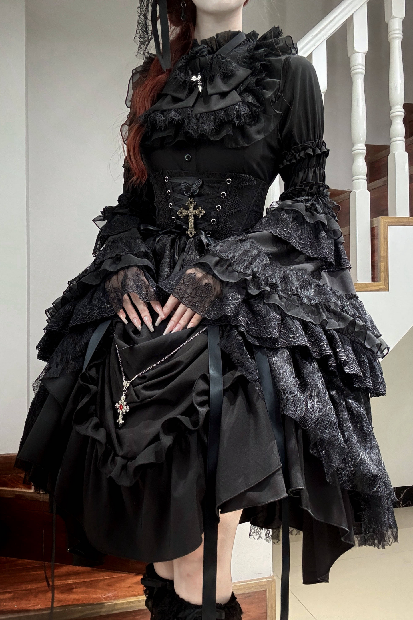 ゴシックスーパーゴージャスジスリーブロリータシャツ+フリルスカート+ハット