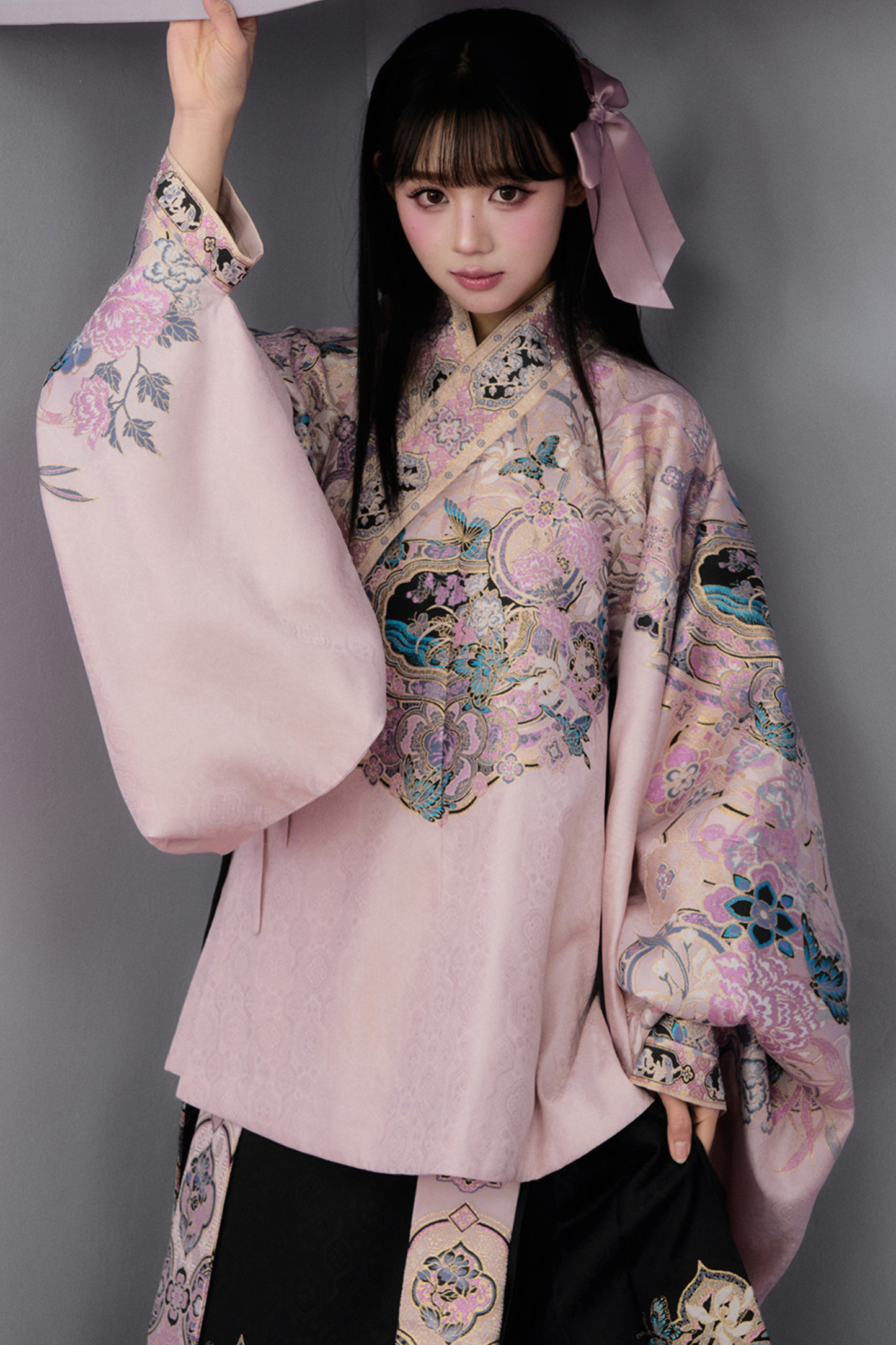 Süße China-Jacke + Plisseerock + Accessoires