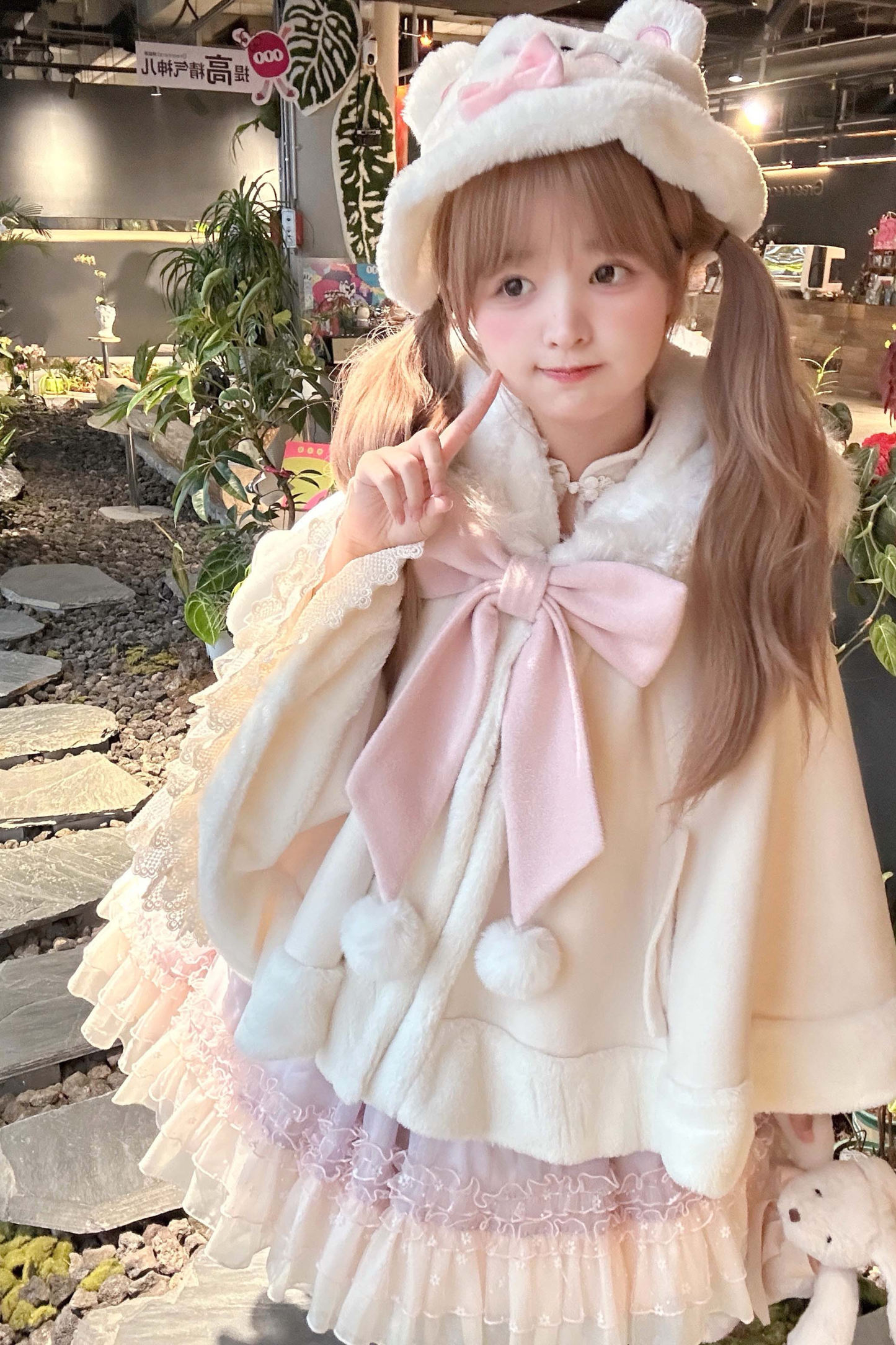 ファーバニーフードマント