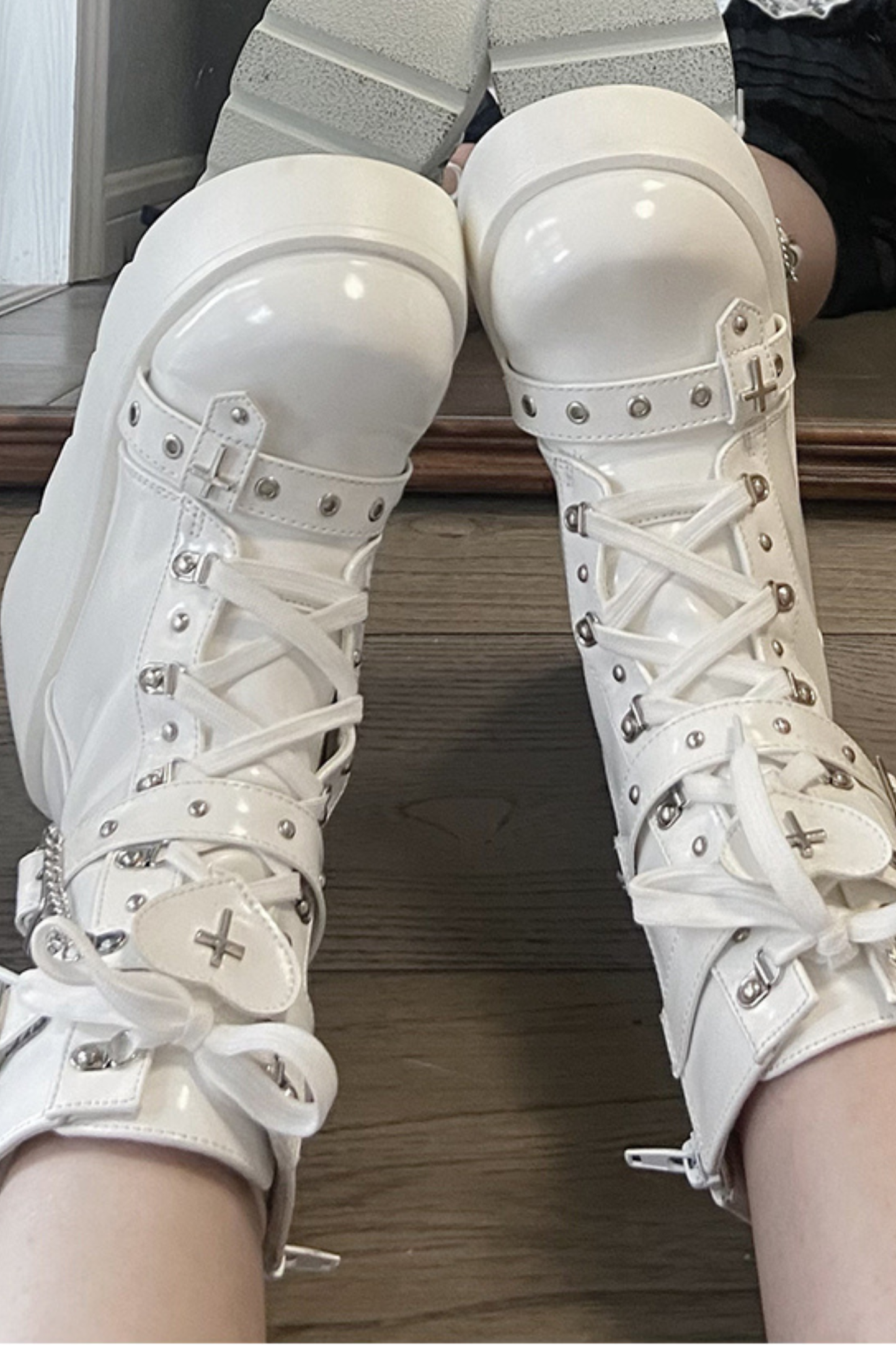 サブカルチャーY2Kベイブブーツ