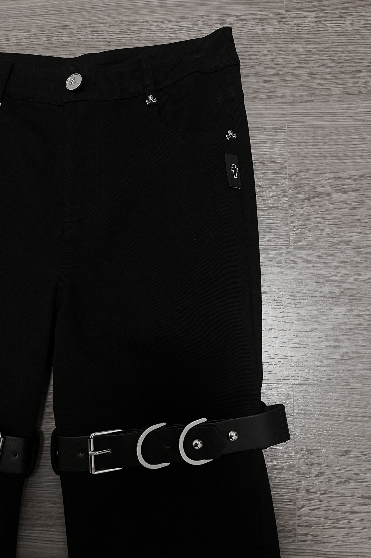 スカルスタッドスタックドパンツ