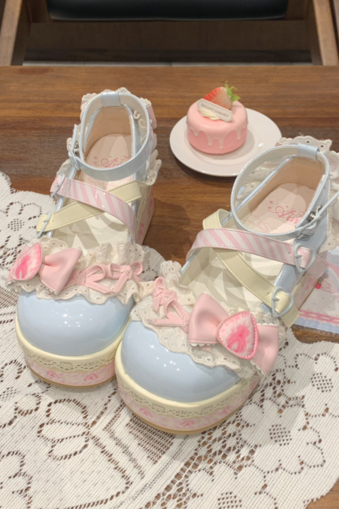 ストロベリーリミテッドロリータシューズ