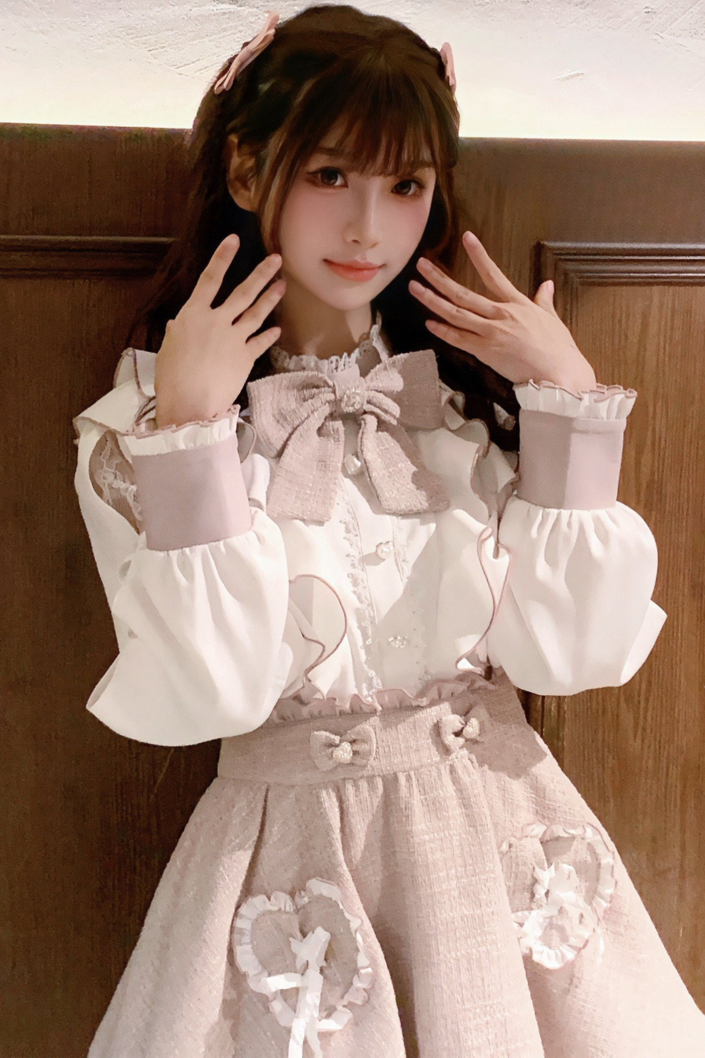 레이스 어깨 리본 블라우스 + 스커트