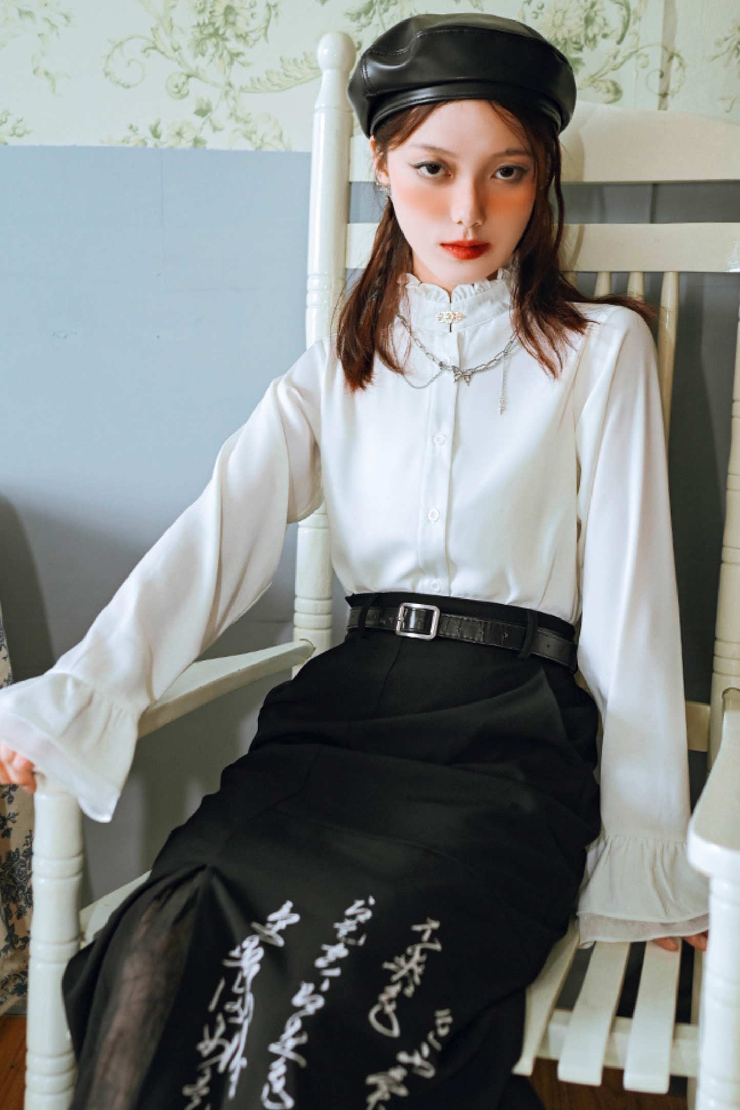 Metal button stand collar shirt