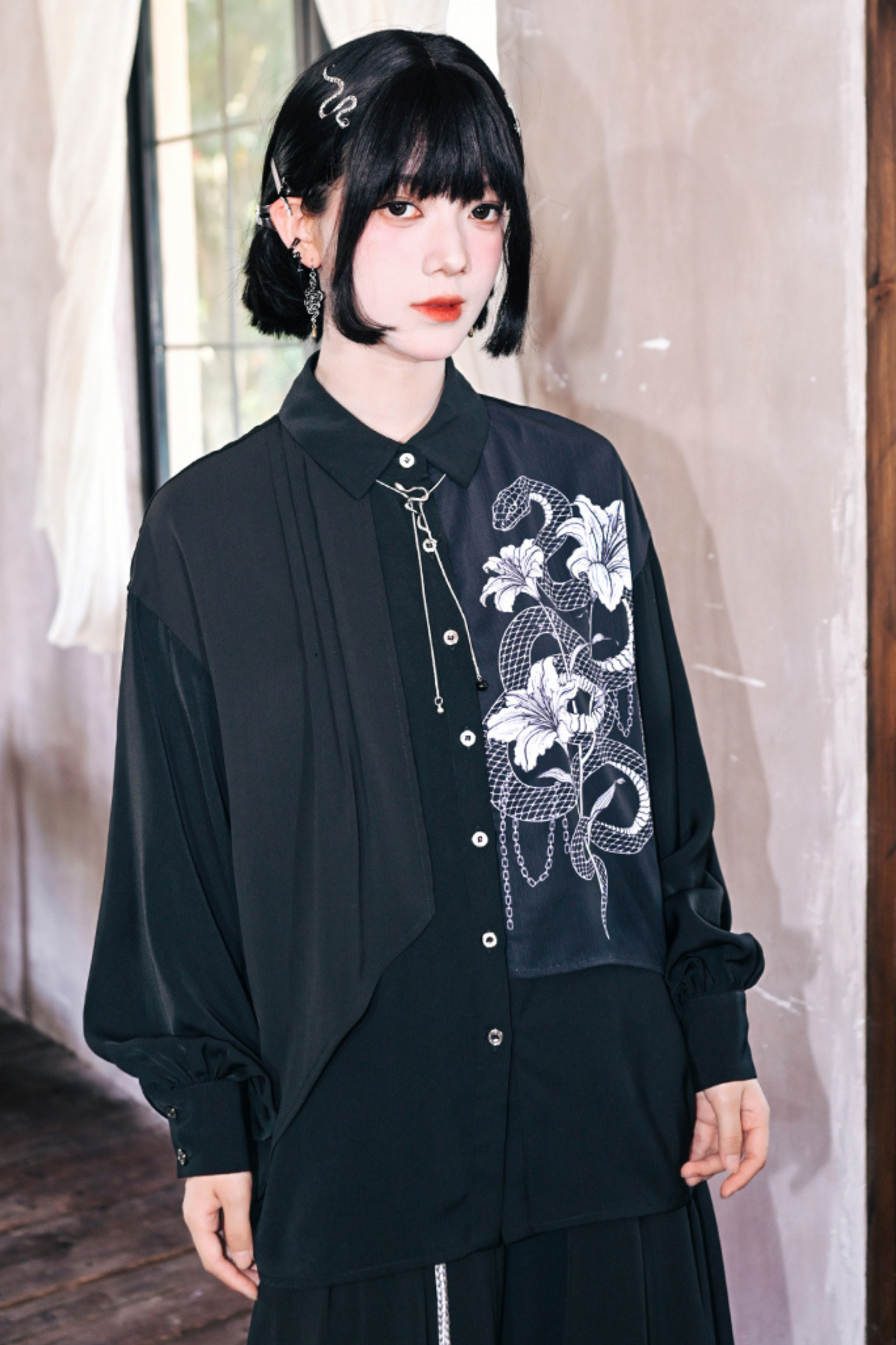 Double Layer Snake China Shirt