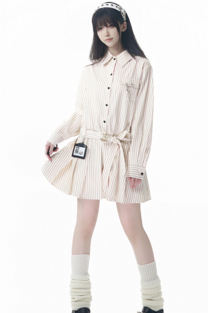 メープルトレンチコート+フードトップス+チェックスカート+シャツドレス