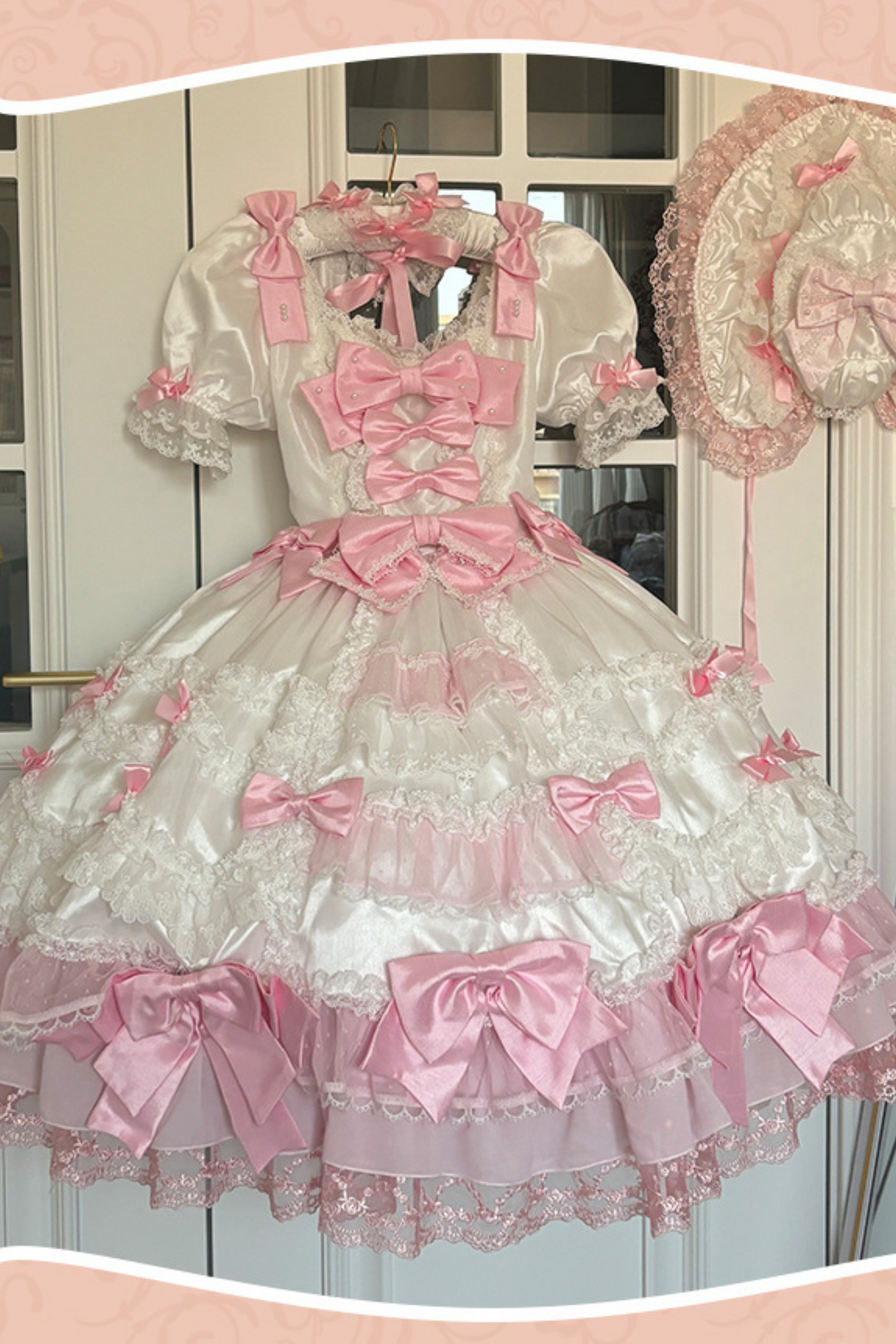 サークルクリームドールダブルパレスゴージャスドレス+ハット+チョーカー