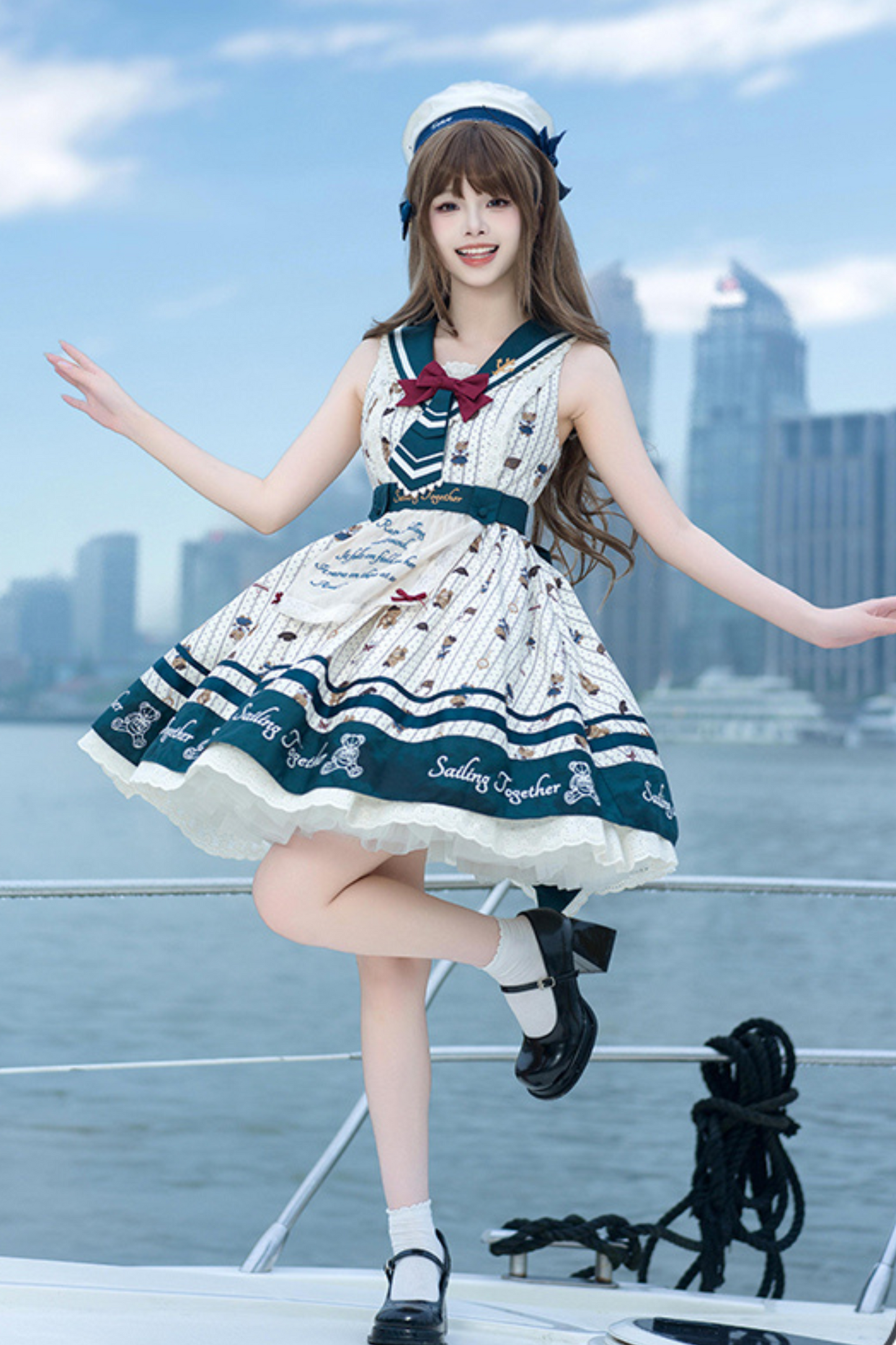 Jasmine Bear Marine Design Jumperskirt + Short Outerwear