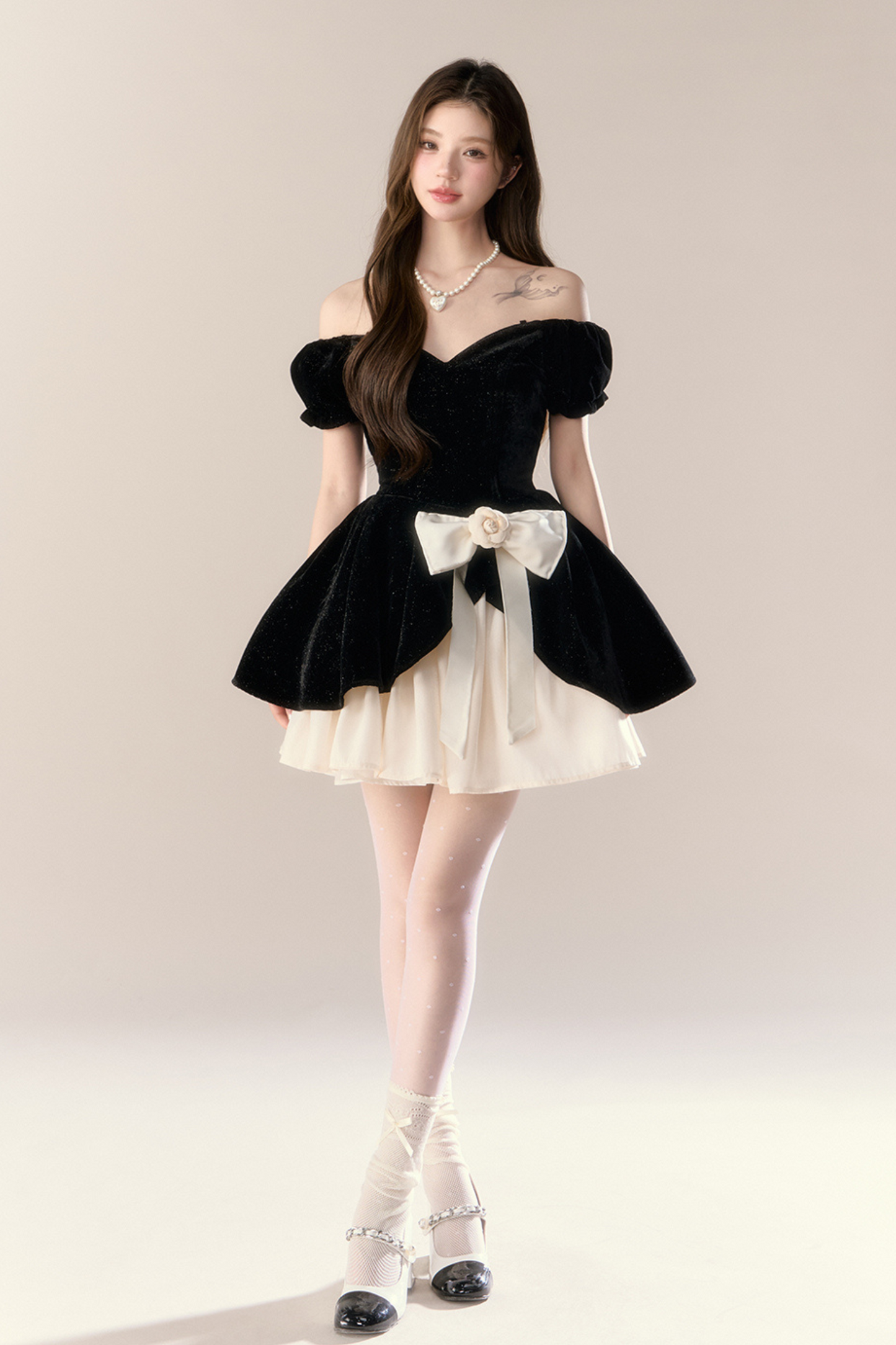 ベルベットフレンチブラックドレス