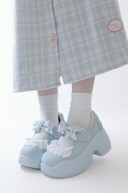 Girly Lace Ribbon Sneakers