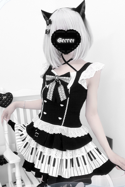 ダークフリルトップス＋ピアノスカート＋キャットスリーブ
