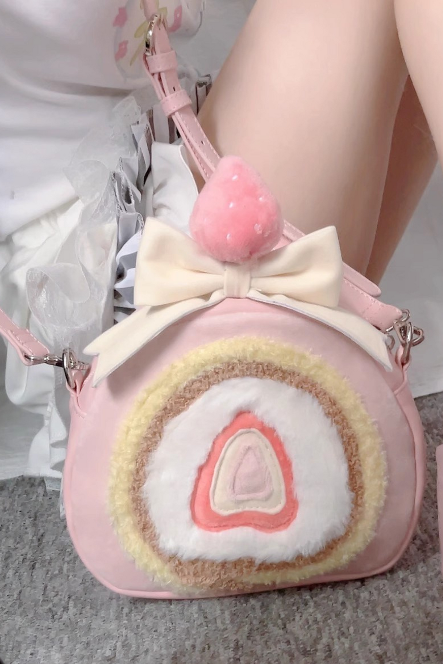 ストロベリーケーキロールバッグ ゴラムバザールバッグ